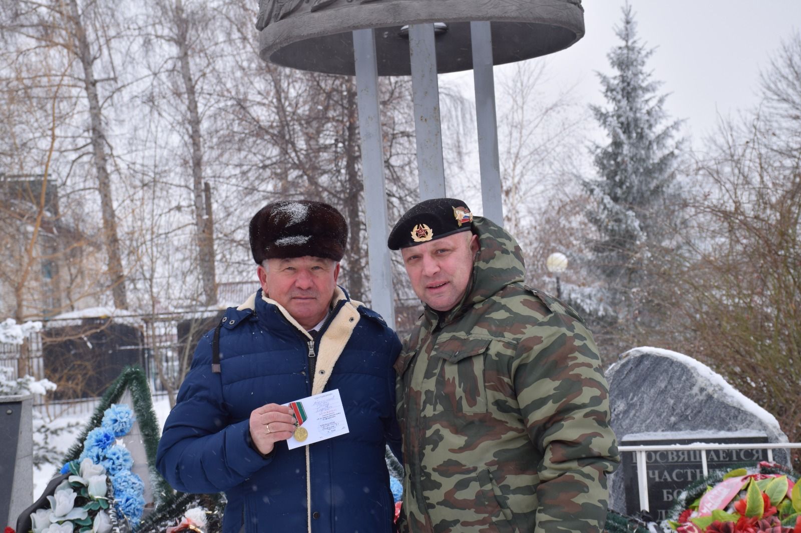 В Нурлате прошел митинг в честь 36-й годовщины вывода советских войск из Афганистана (фоторепортаж)