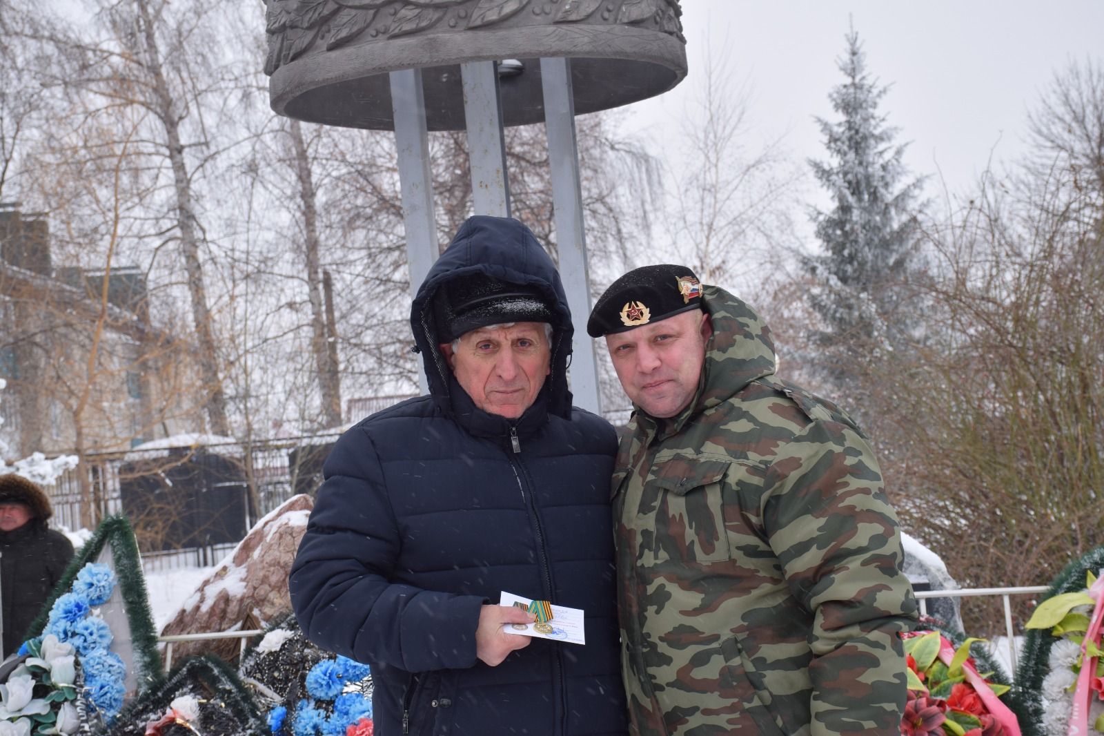 В Нурлате прошел митинг в честь 36-й годовщины вывода советских войск из Афганистана (фоторепортаж)