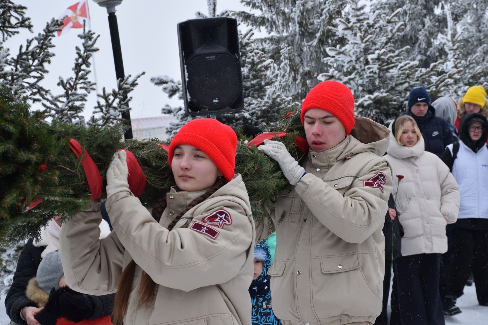 В Нурлате прошел митинг в честь 36-й годовщины вывода советских войск из Афганистана (фоторепортаж)