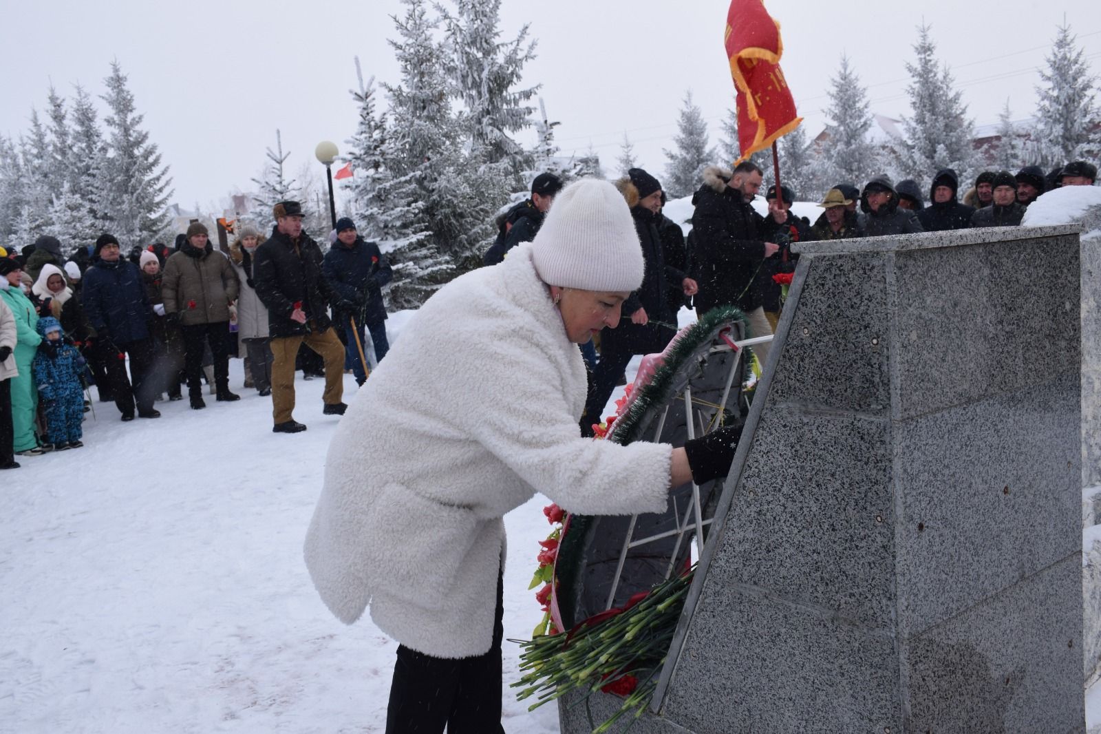 В Нурлате прошел митинг в честь 36-й годовщины вывода советских войск из Афганистана (фоторепортаж)