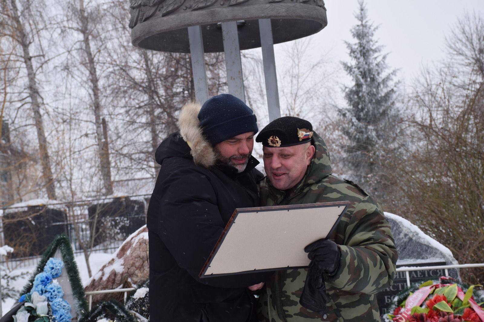 В Нурлате прошел митинг в честь 36-й годовщины вывода советских войск из Афганистана (фоторепортаж)