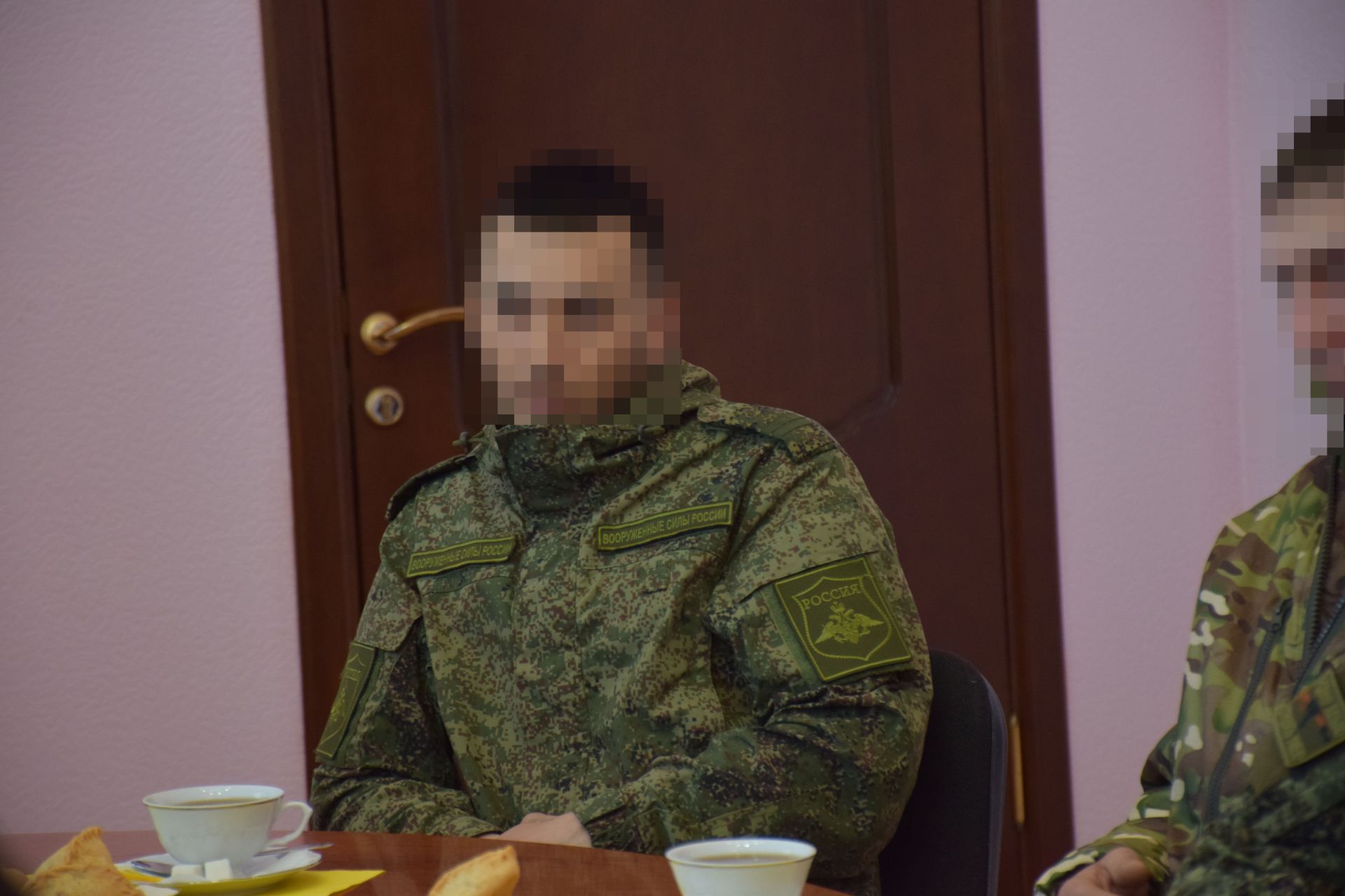 Глава Нурлатского района Дамир Ишкинеев встретился с бойцами СВО, прибывшими в краткосрочный отпуск