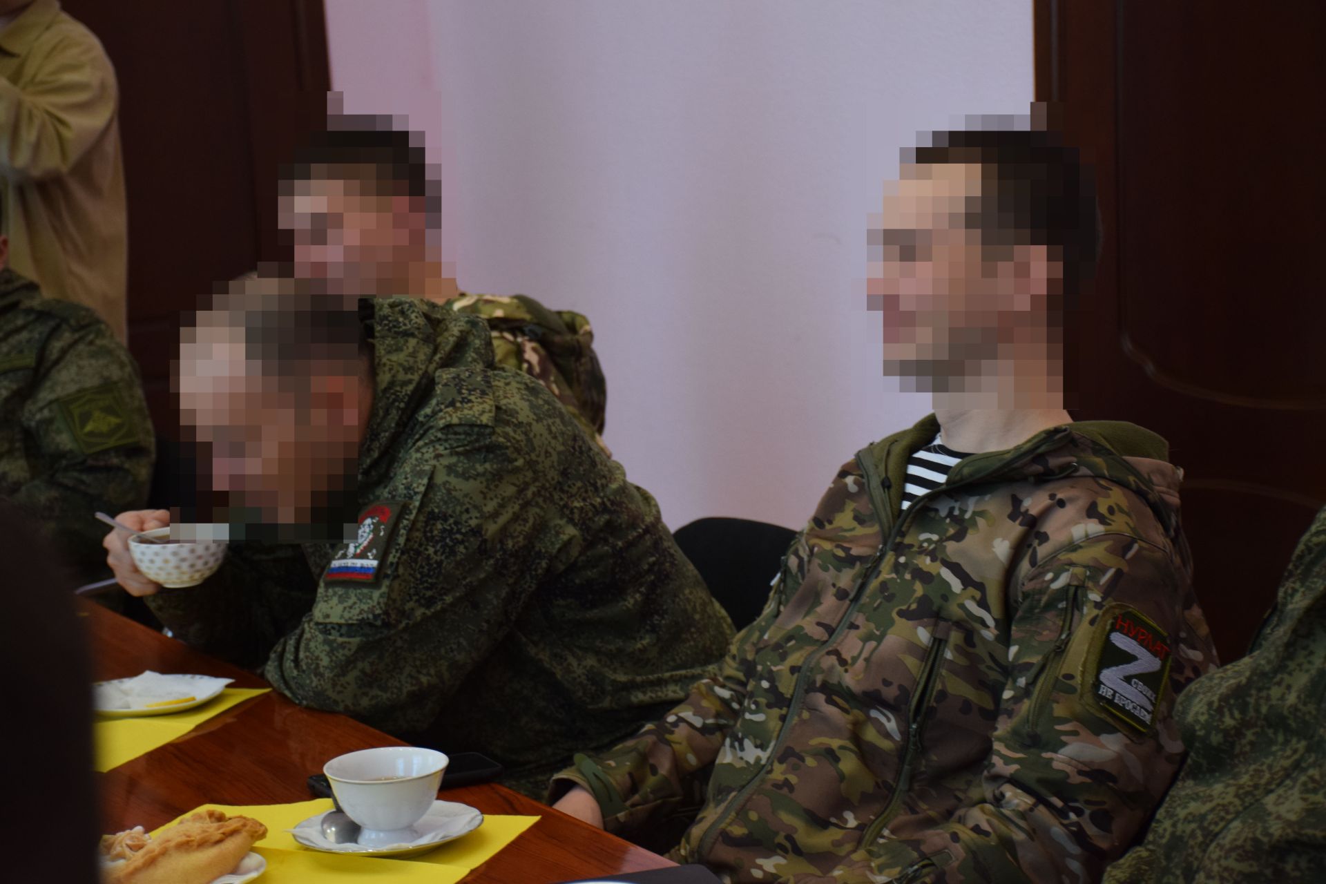 Глава Нурлатского района Дамир Ишкинеев встретился с бойцами СВО, прибывшими в краткосрочный отпуск