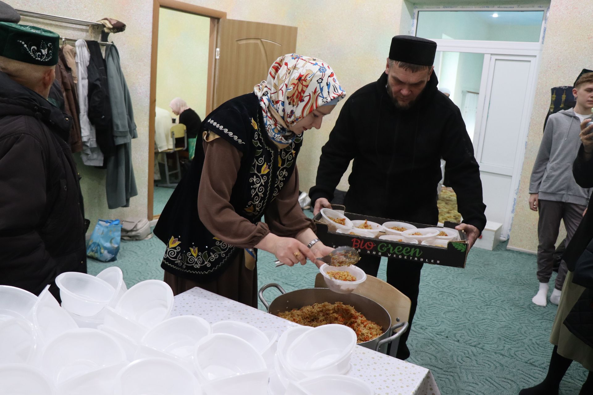 Дамир Ишкинеев поздравил нурлатцев с праздником Ураза-байрам