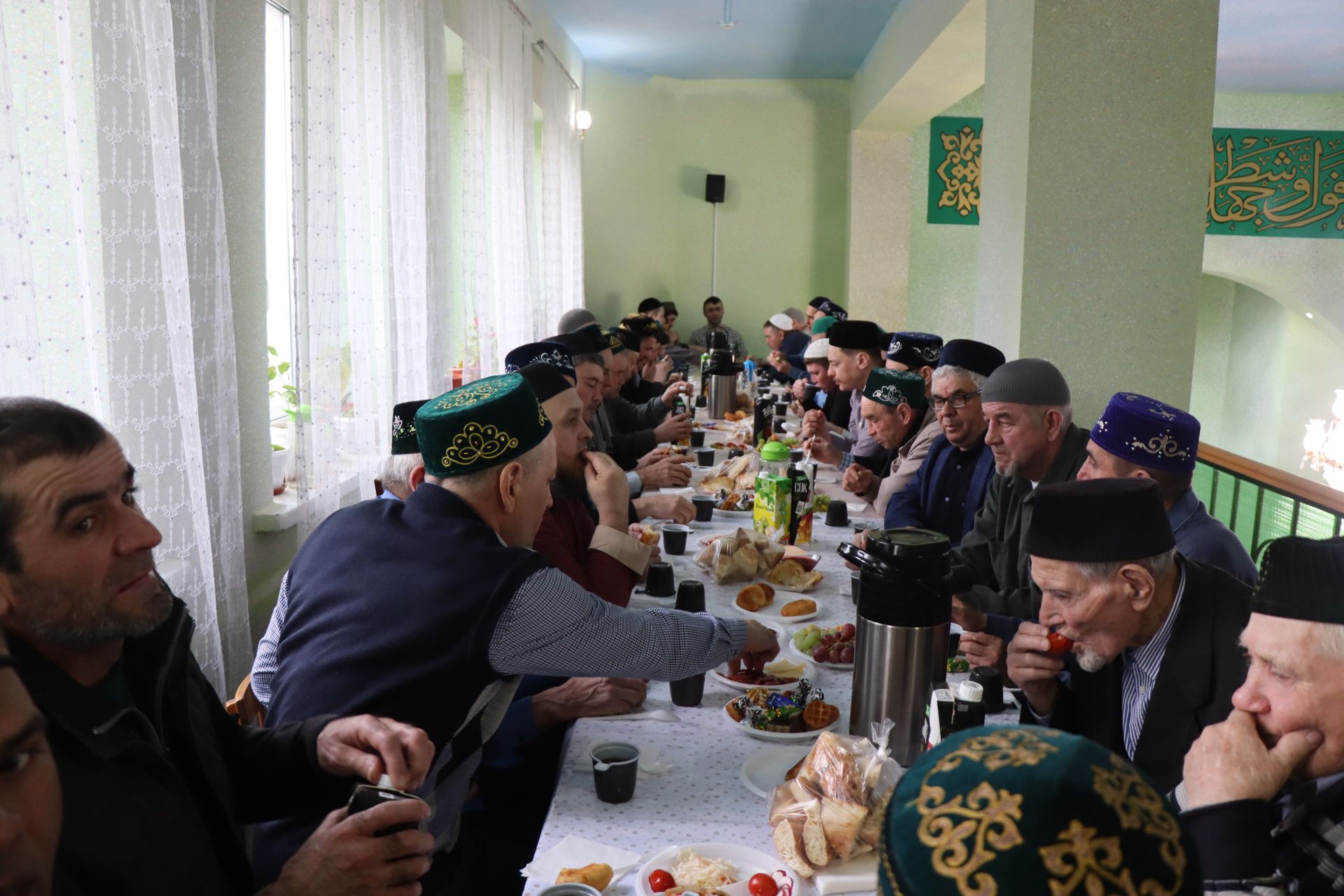 Дамир Ишкинеев поздравил нурлатцев с праздником Ураза-байрам