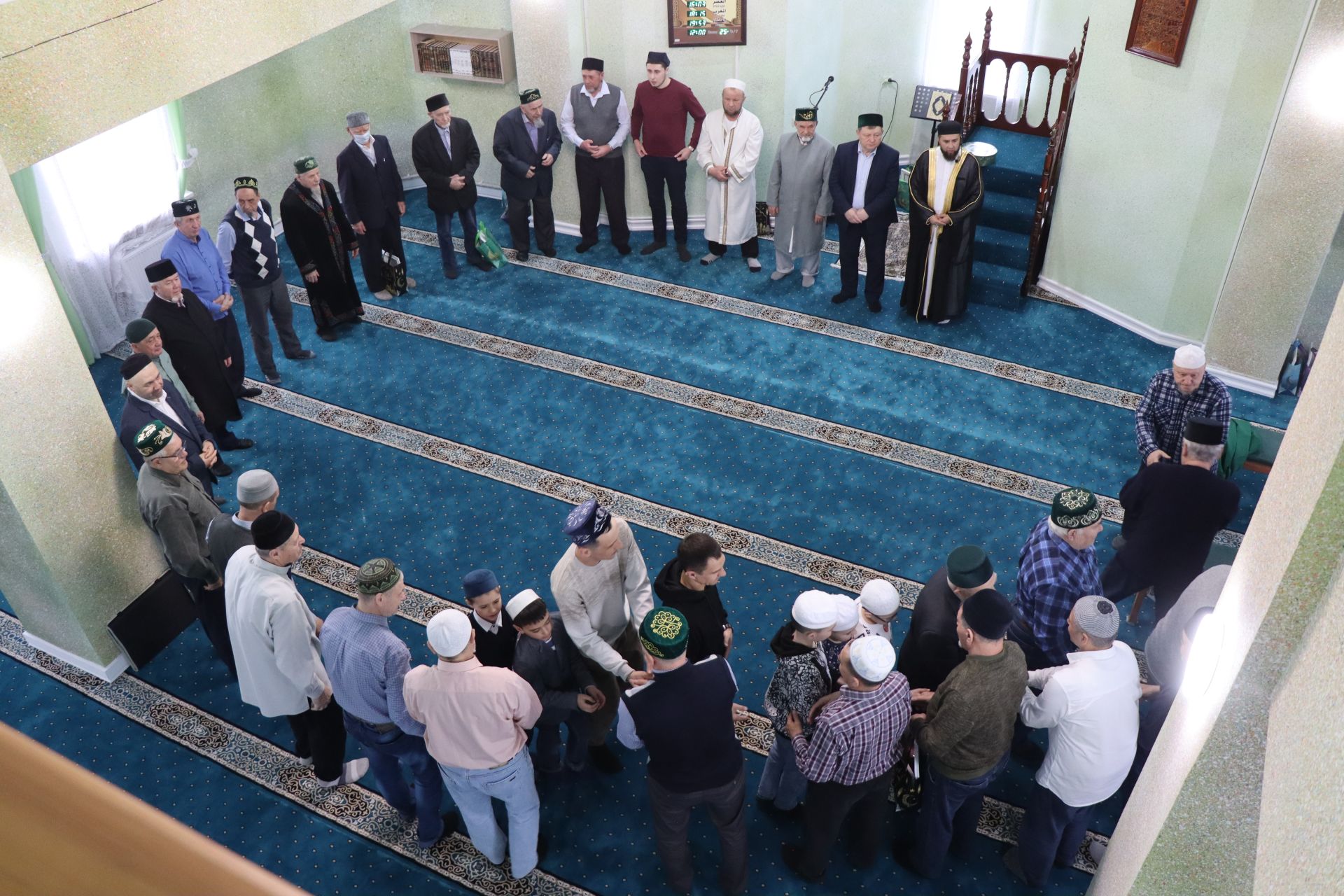 Дамир Ишкинеев поздравил нурлатцев с праздником Ураза-байрам