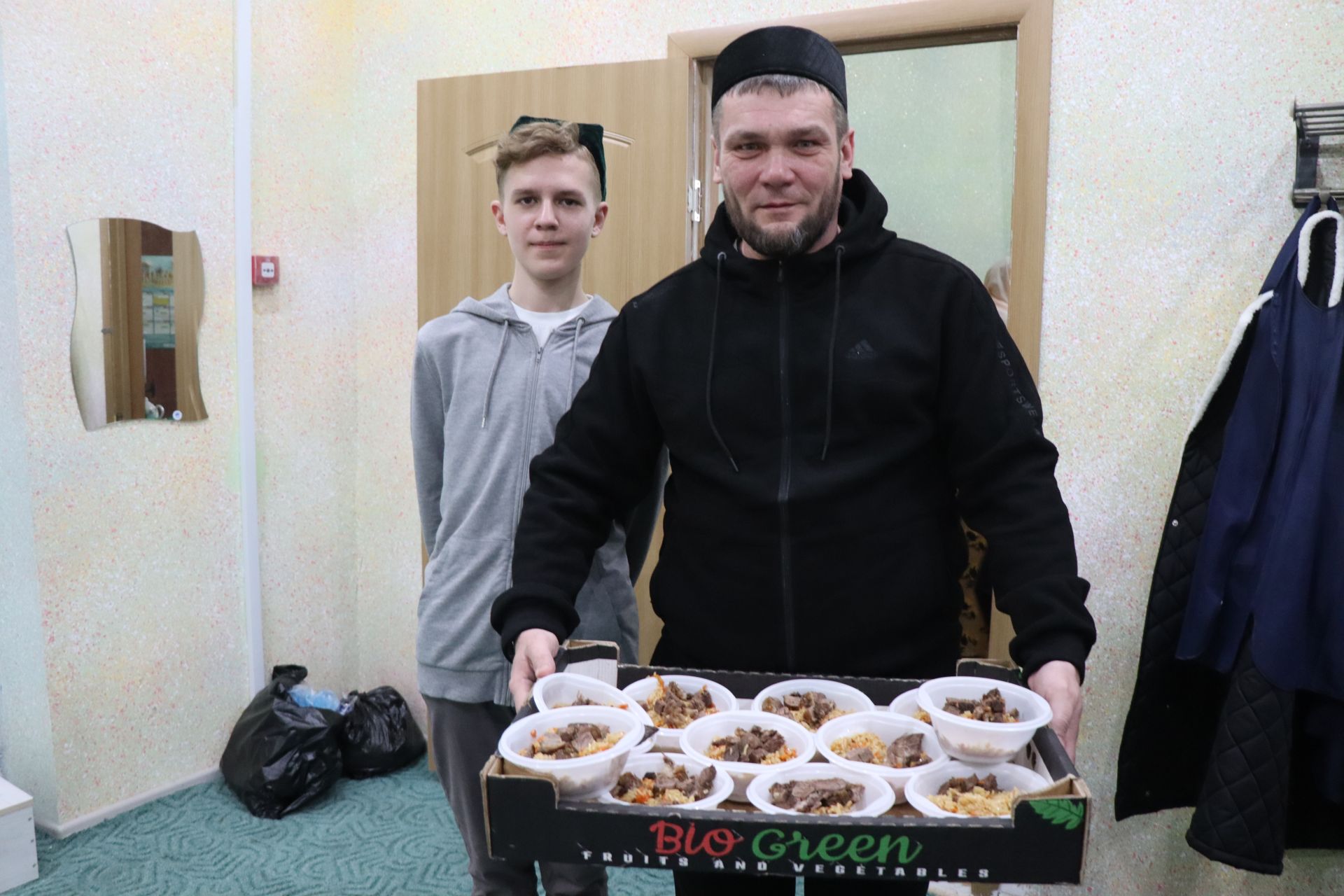 Дамир Ишкинеев поздравил нурлатцев с праздником Ураза-байрам