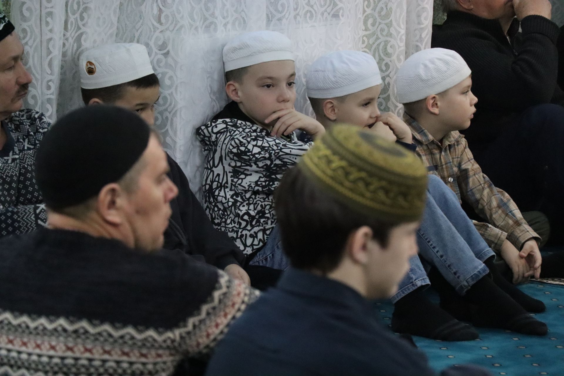 Дамир Ишкинеев поздравил нурлатцев с праздником Ураза-байрам