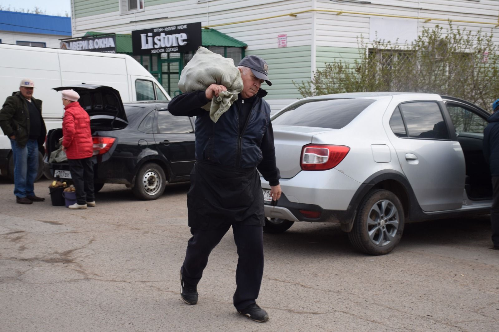 В Нурлате сегодня праздничная ярмарка