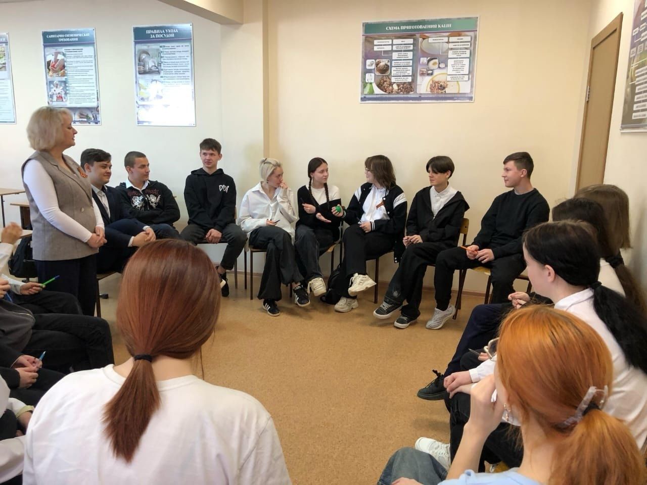 «Неделя психологии» в Нурлатском аграрном техникуме: учимся работать в команде