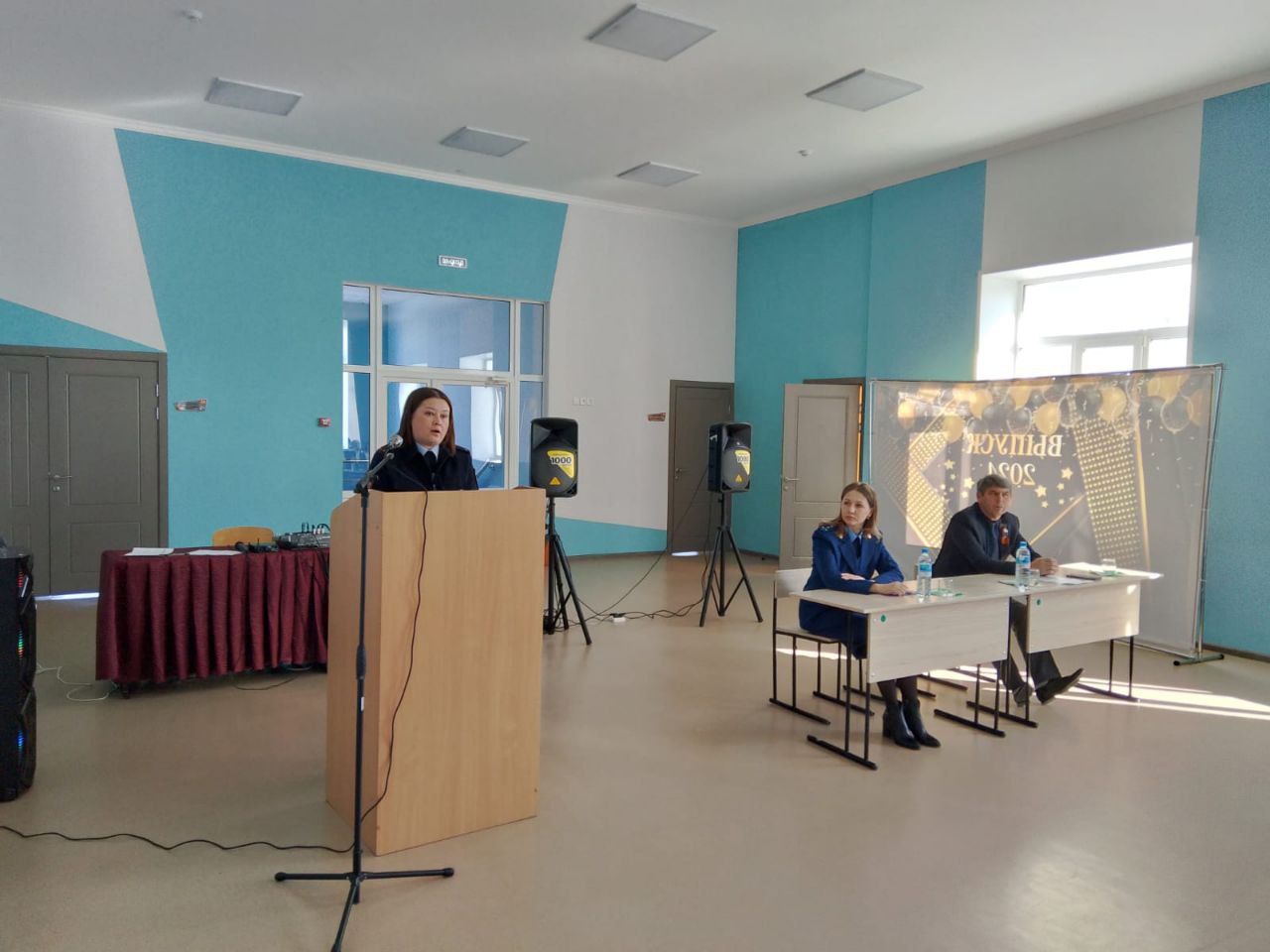 Профилактика экстремизма среди подростков: в школе №8 Нурлата прошла важная беседа