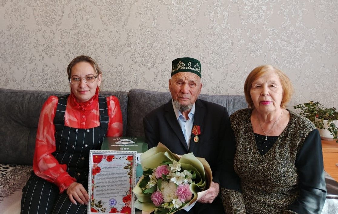 Шайдулле Шаймардановичу Камалетдинову вручили юбилейную медаль и поздравили с 95-летием в Самаре