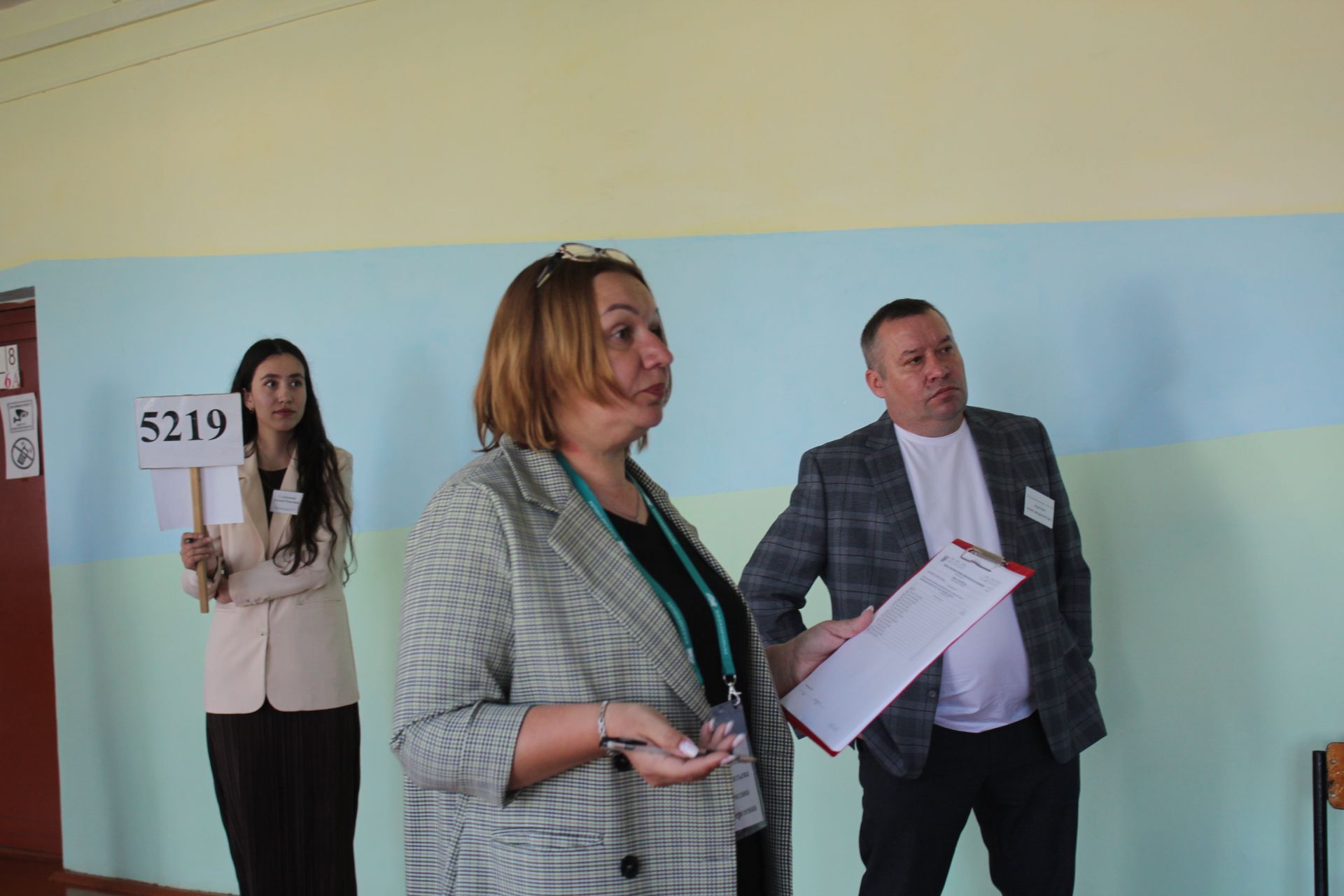 В Нурлате стартовала основная волна ЕГЭ: выпускники приступили к сдаче химии, истории и литературы