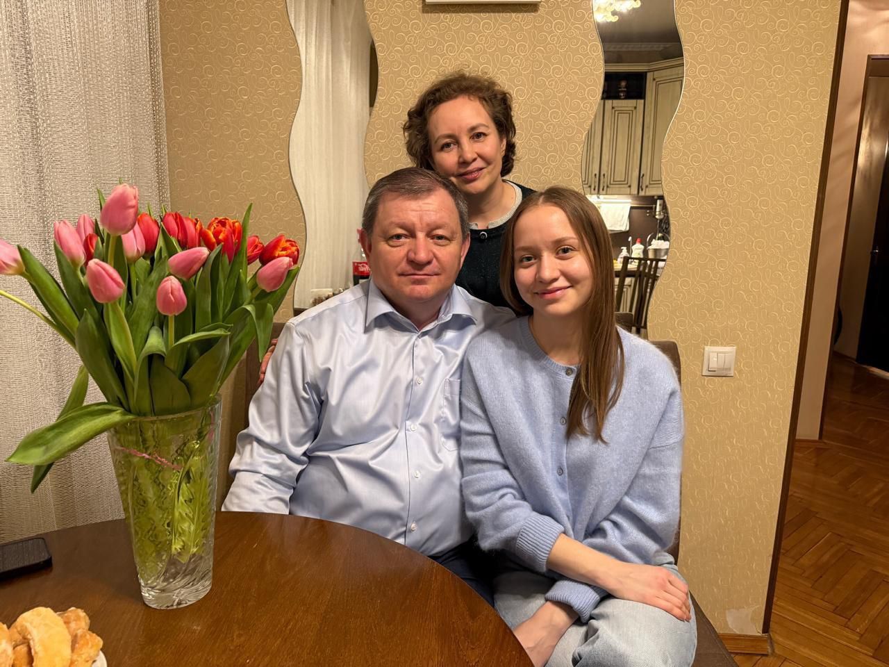 Дамир Ишкинеев поздравил нурлатцев с Днем семьи, любви и верности