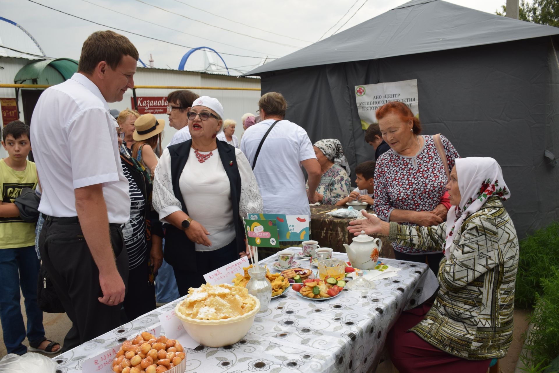 Гастрономическая ярмарка «Татарские яства» собрала нурлатцев на душевный праздник