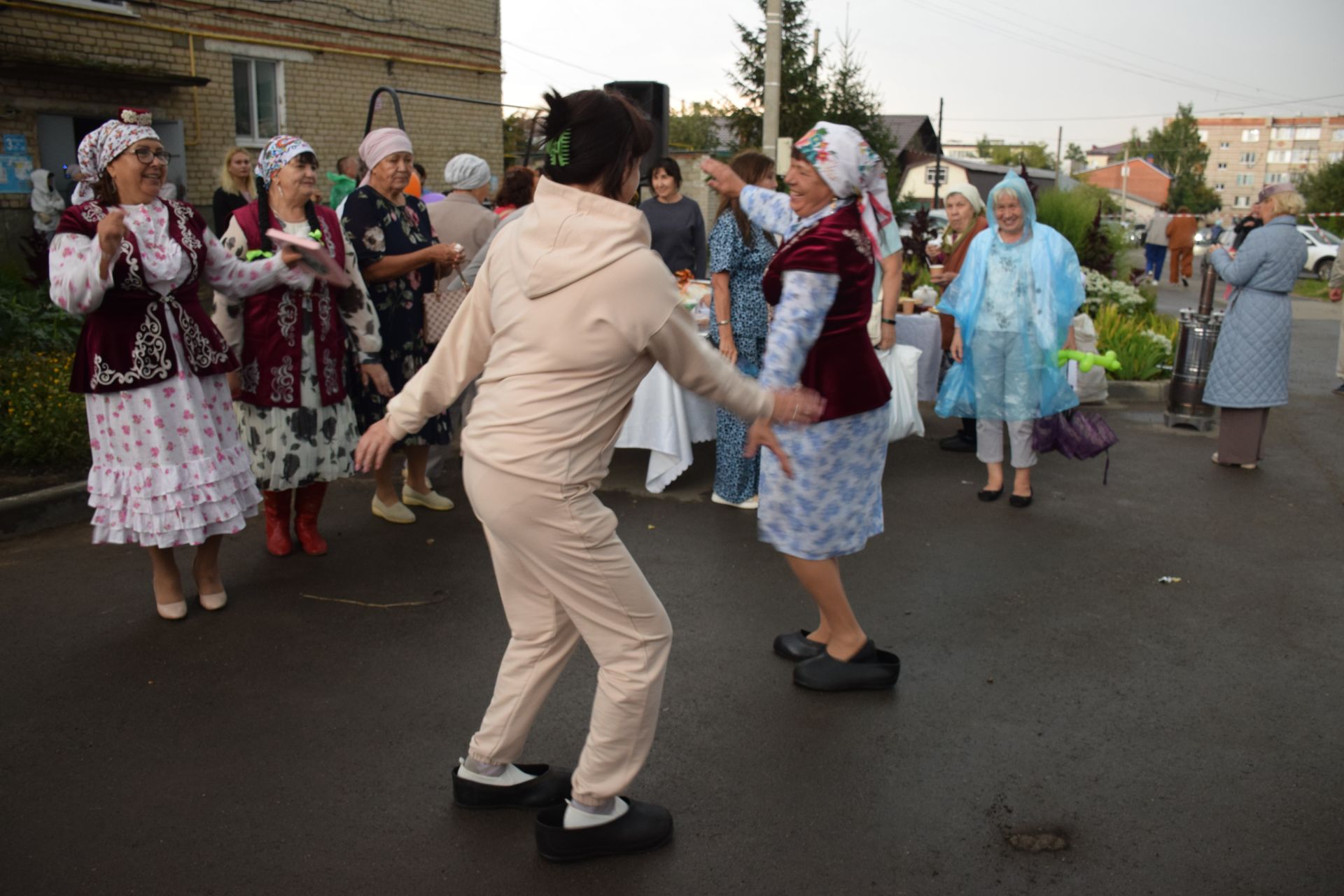 Гастрономическая ярмарка «Татарские яства» собрала нурлатцев на душевный праздник