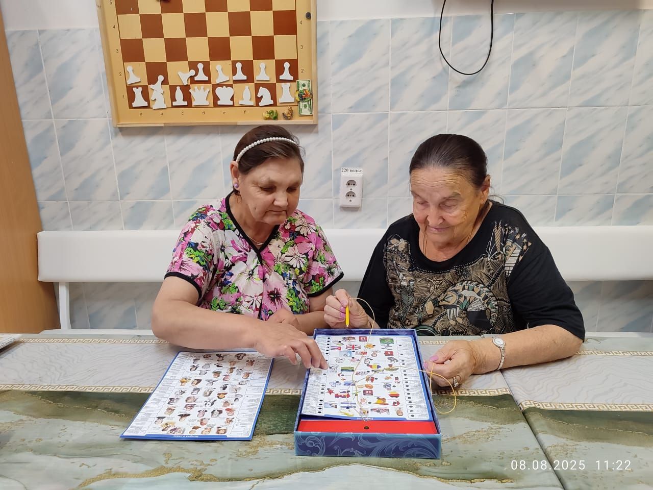 Настольные игры как способ активного досуга в Нурлатском доме-интернате