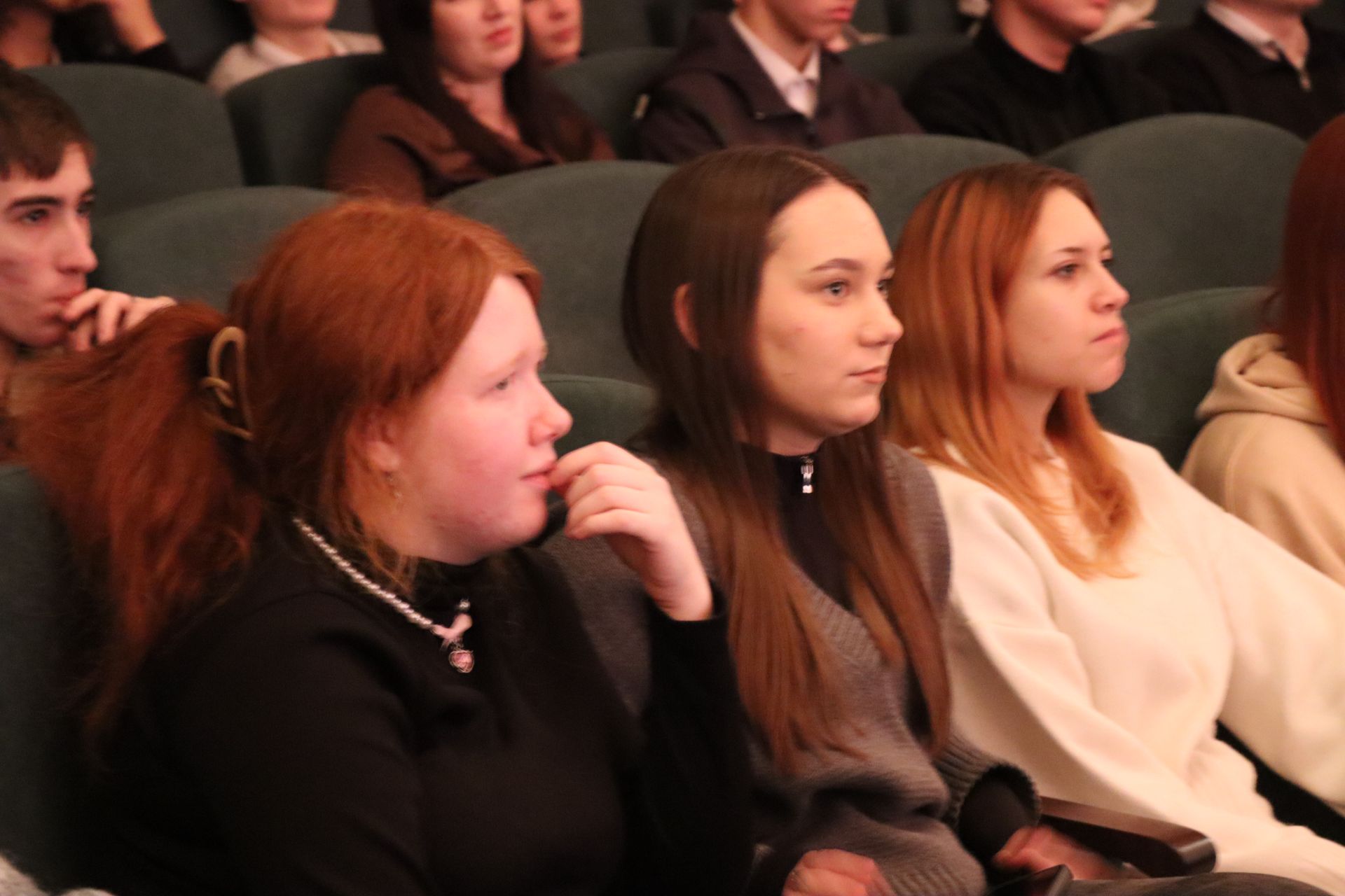 В Нурлате прошел отборочный тур межрегиональной татарской лиги КВН «Әйдә, ШаяРТ»