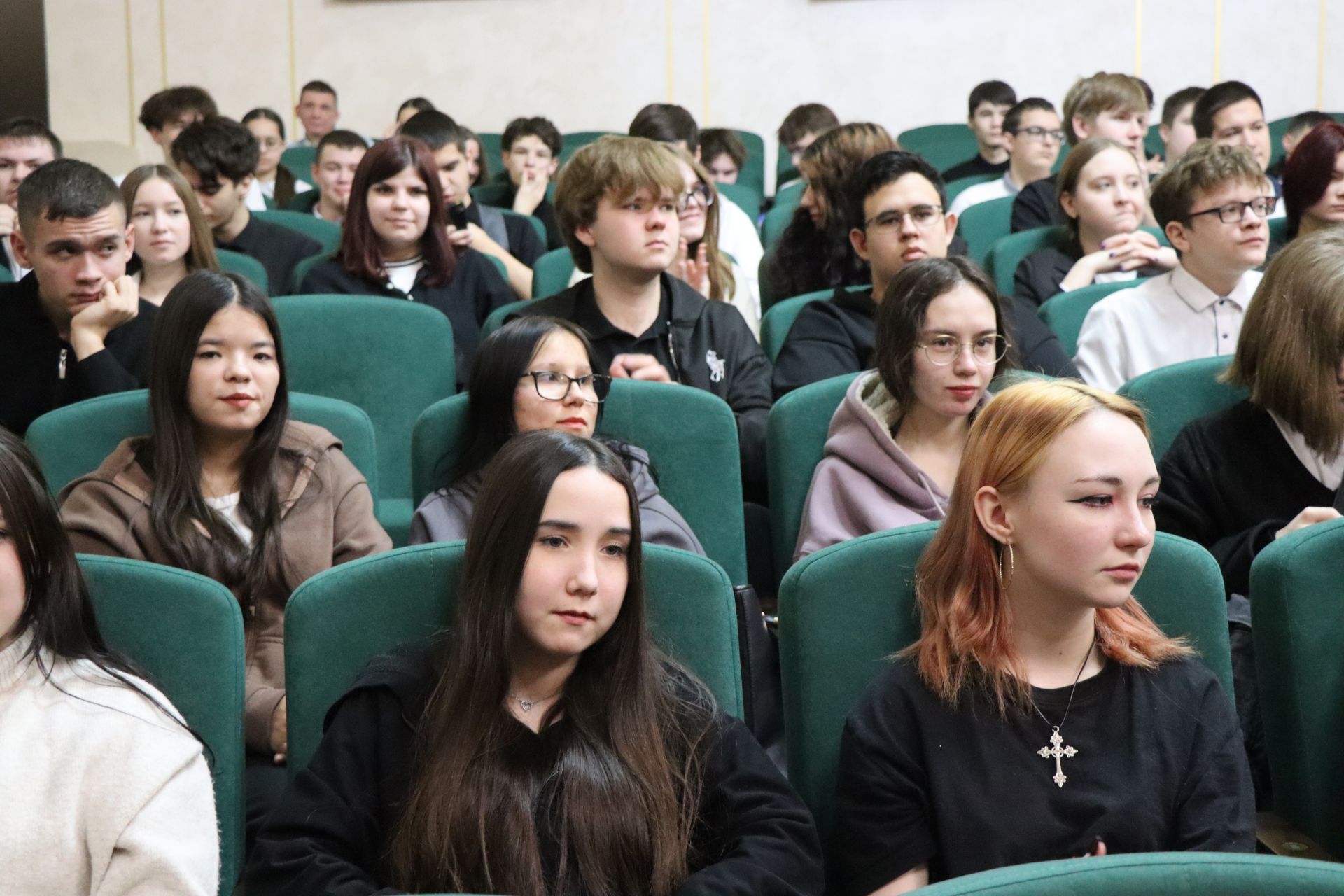 В Нурлате прошел отборочный тур межрегиональной татарской лиги КВН «Әйдә, ШаяРТ»