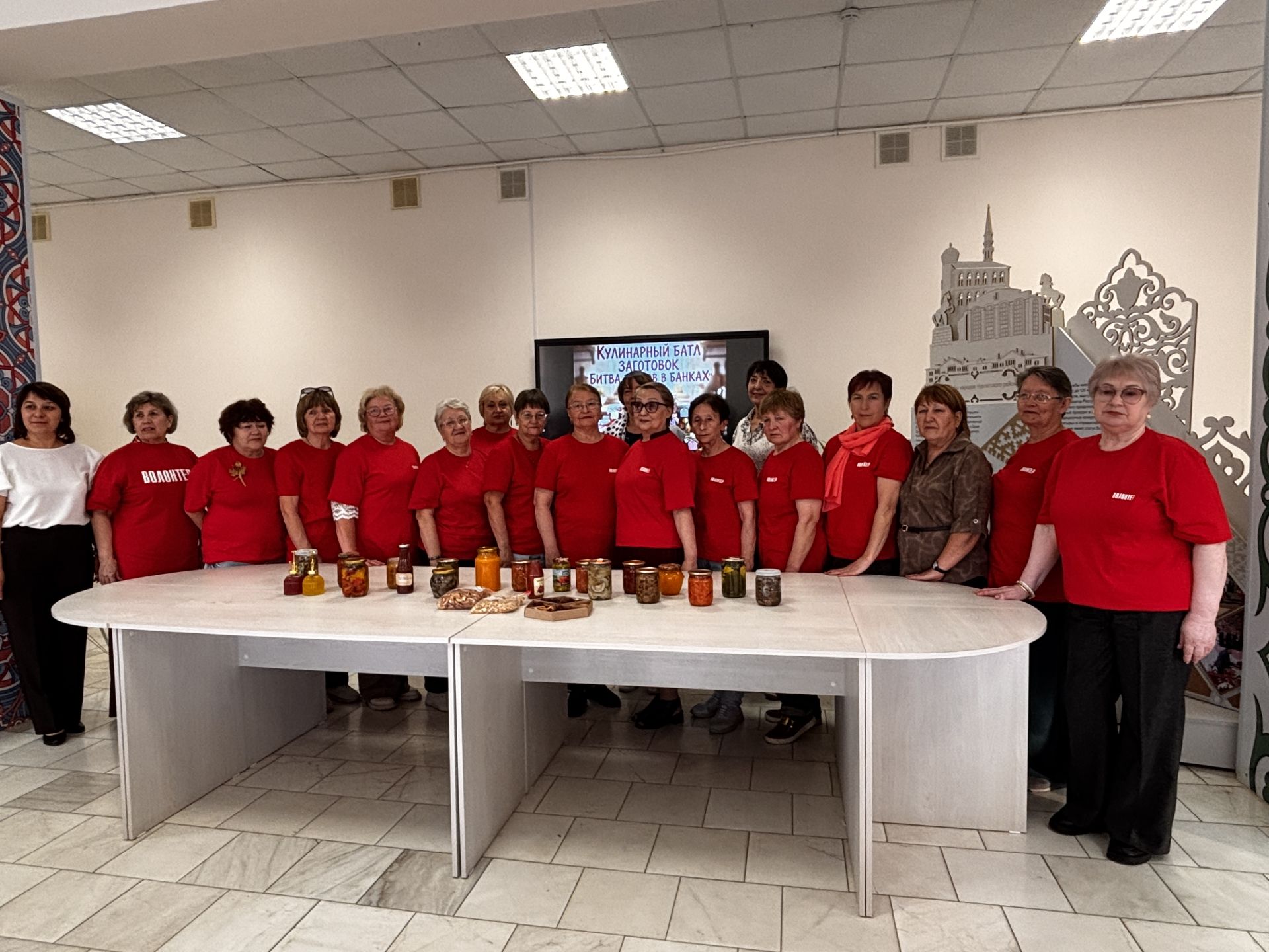 Члены женского клуба «55+» организовали кулинарный батл «Битва вкусов в банках»