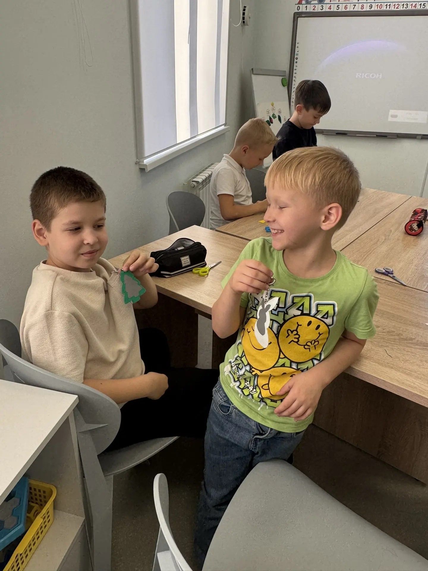 Нурлатским школьникам рассказали о пользе фликеров на дорогах