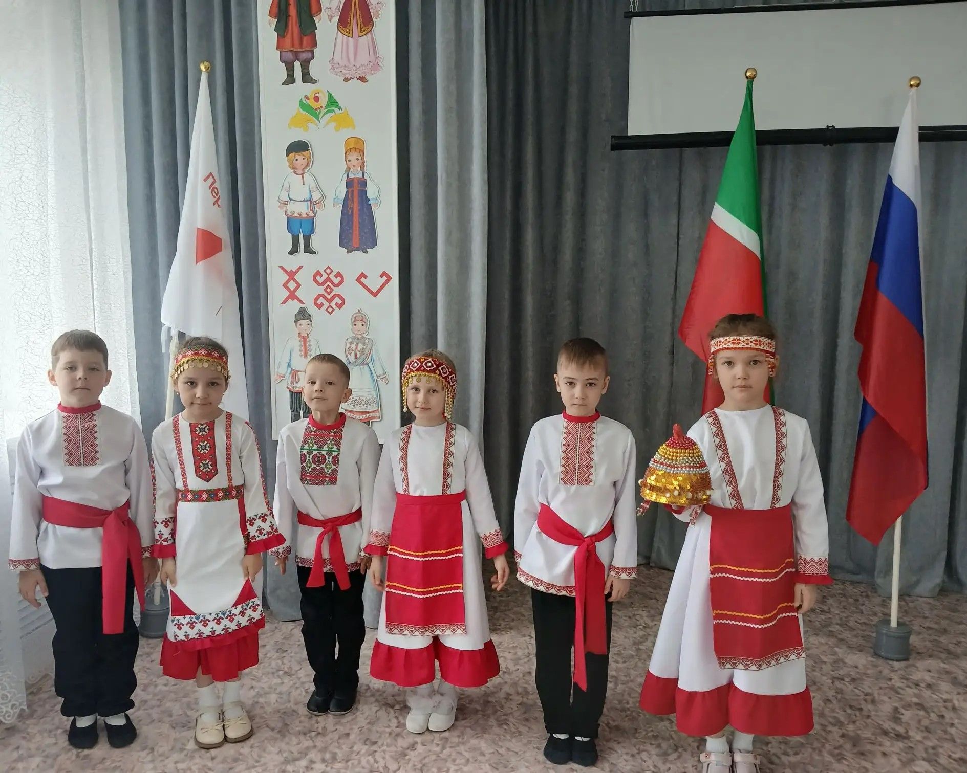 Репортаж из детского сада «Родничок»: освоение фольклора и сказок через детский театр