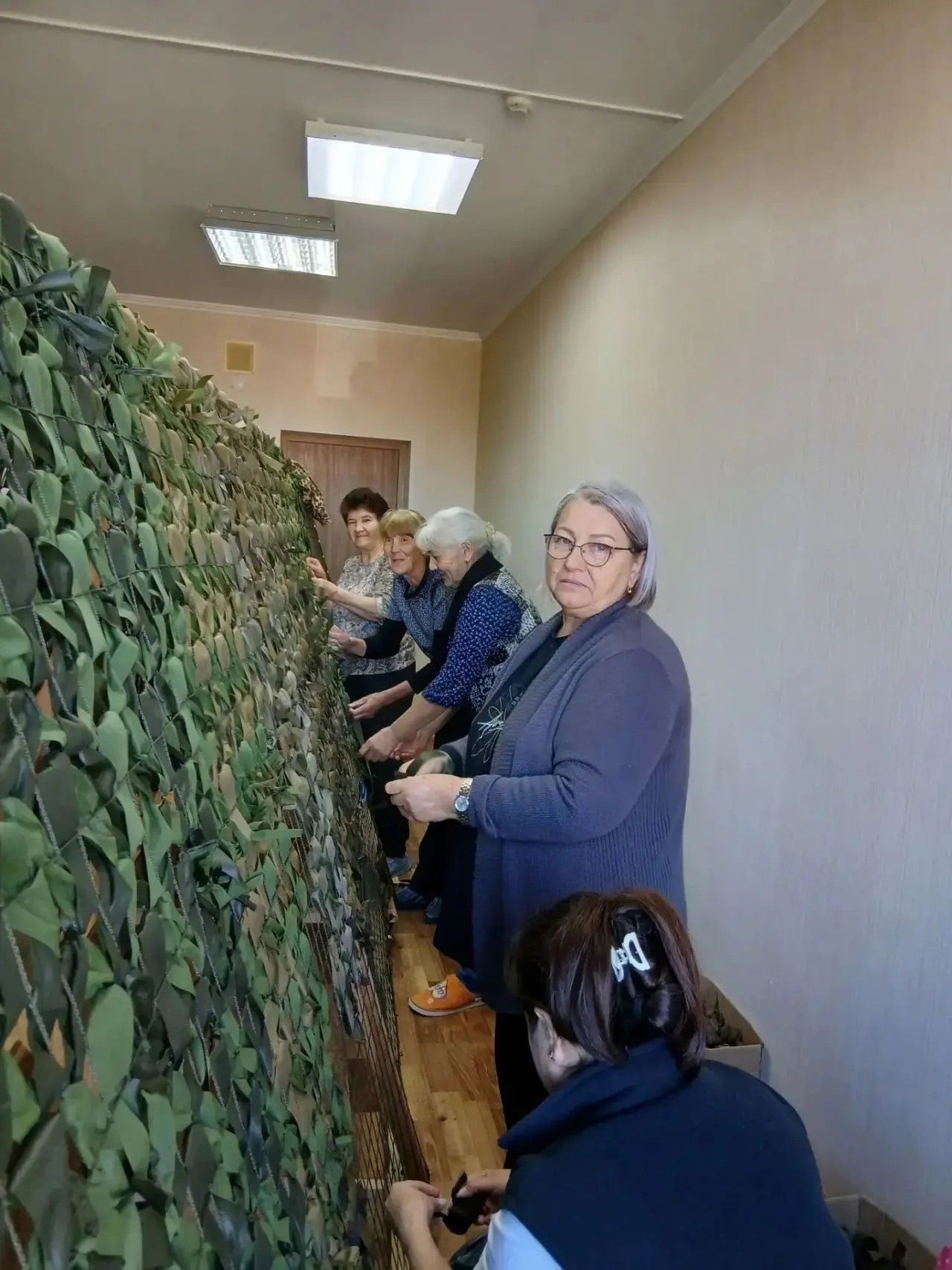 Год работы: волонтеры Нурлата сплели 150 сетей для бойцов СВО
