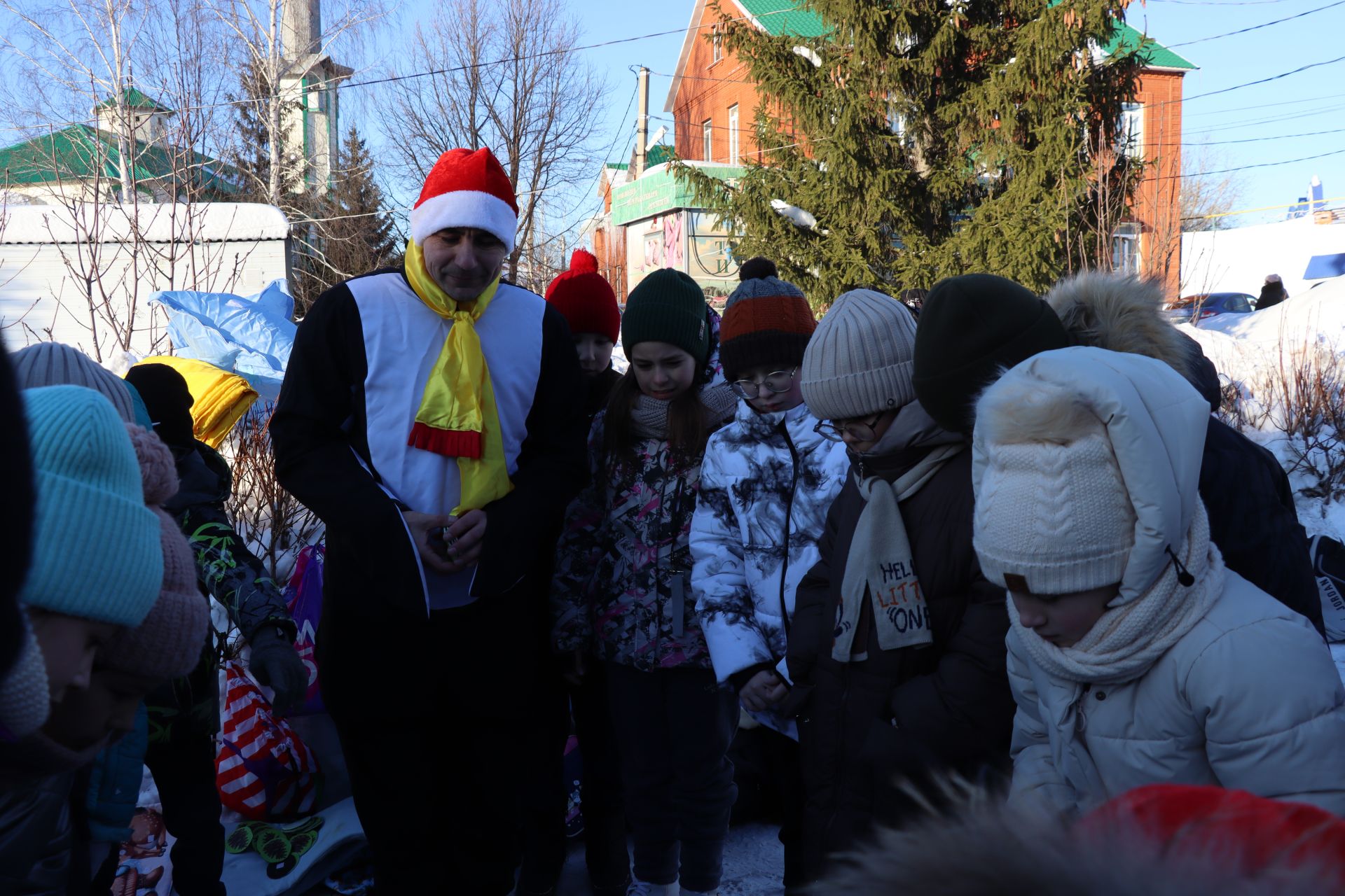 В сквере Журналистов города Нурлат открыли «Древо дружбы»