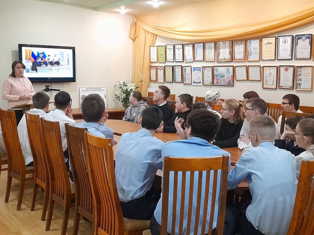 От Крымского моста до трассы «Таврида»: нурлатским школьникам рассказали о преображении полуострова