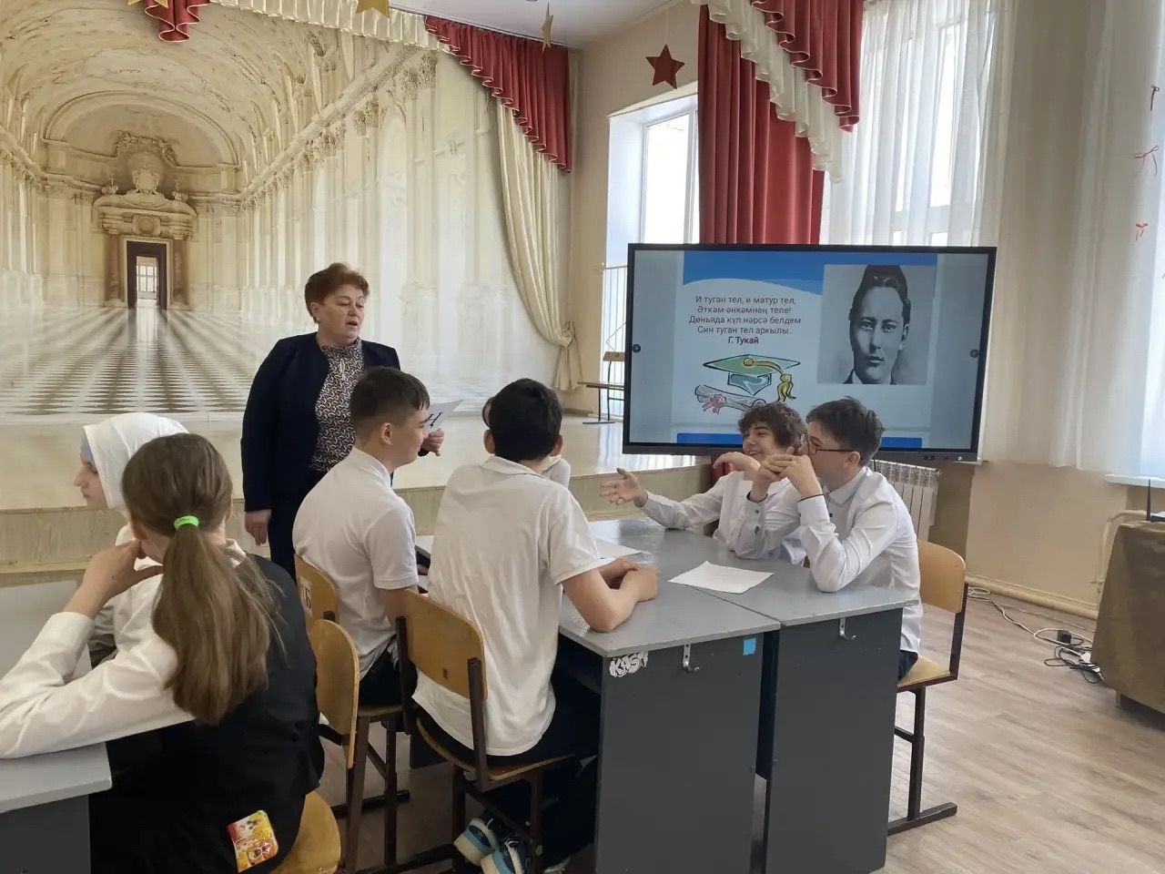 В Нурлатской школе №3 знатоков родного языка объединил веселый КВН