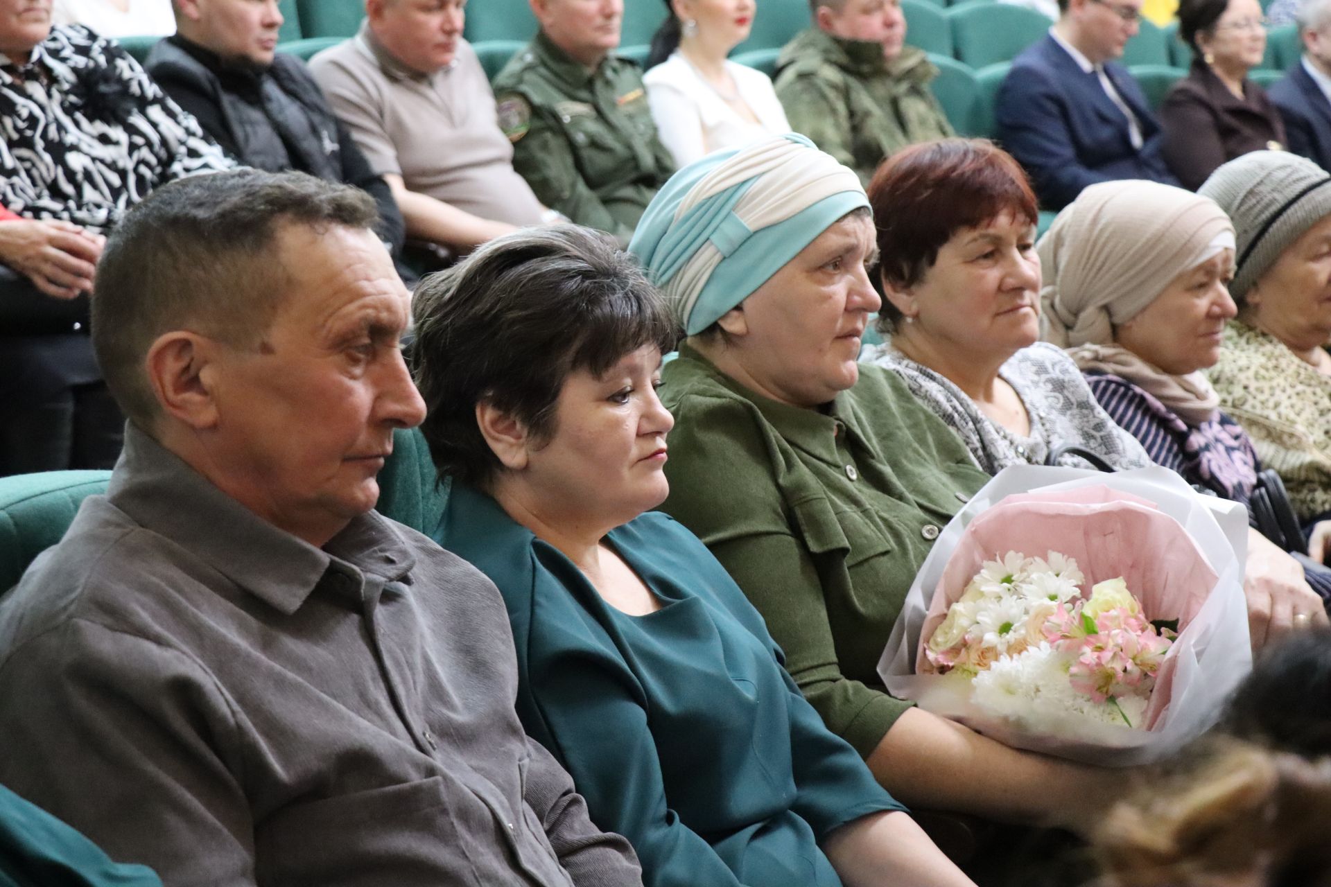 Свет творческих сердец: в Нурлате чествовали работников культуры