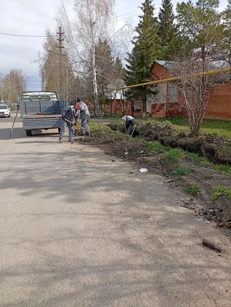 В мечети нурлатского микрорайона сахароваров прошел субботник