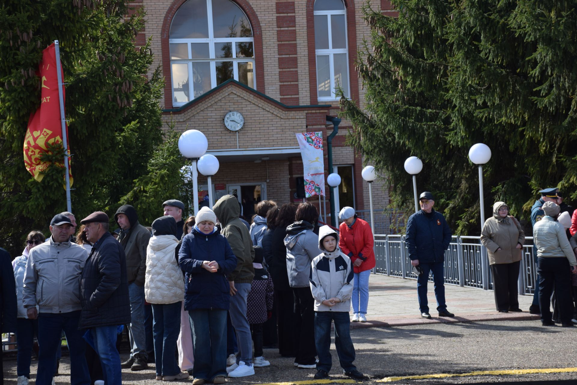В Нурлате побывал легендарный «Паровоз Победы»: город встретил эшелон памяти