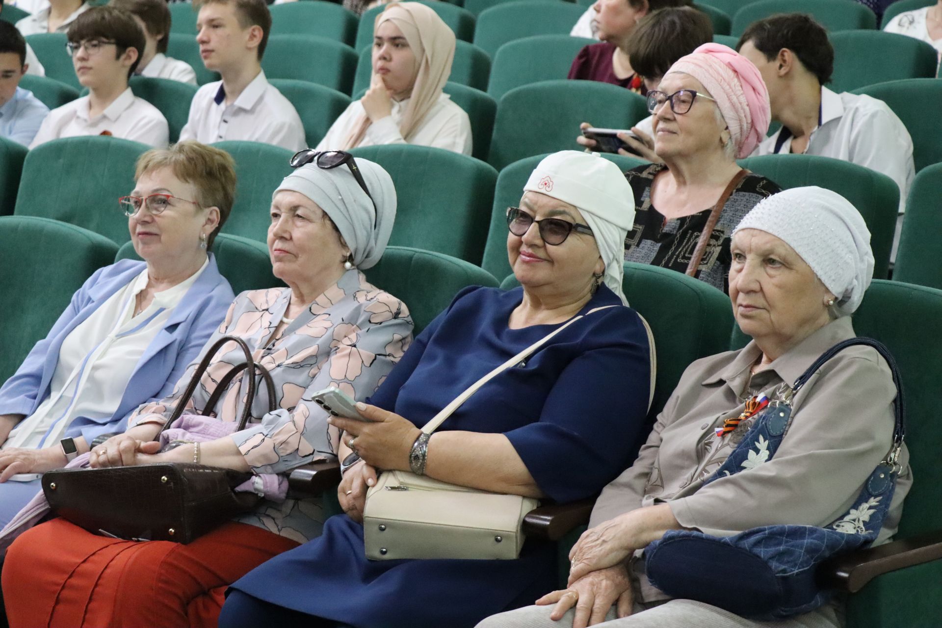 Свет путеводной звезды татарского театра: Нурлат торжественно встретил 140-летие Габдуллы Кариева
