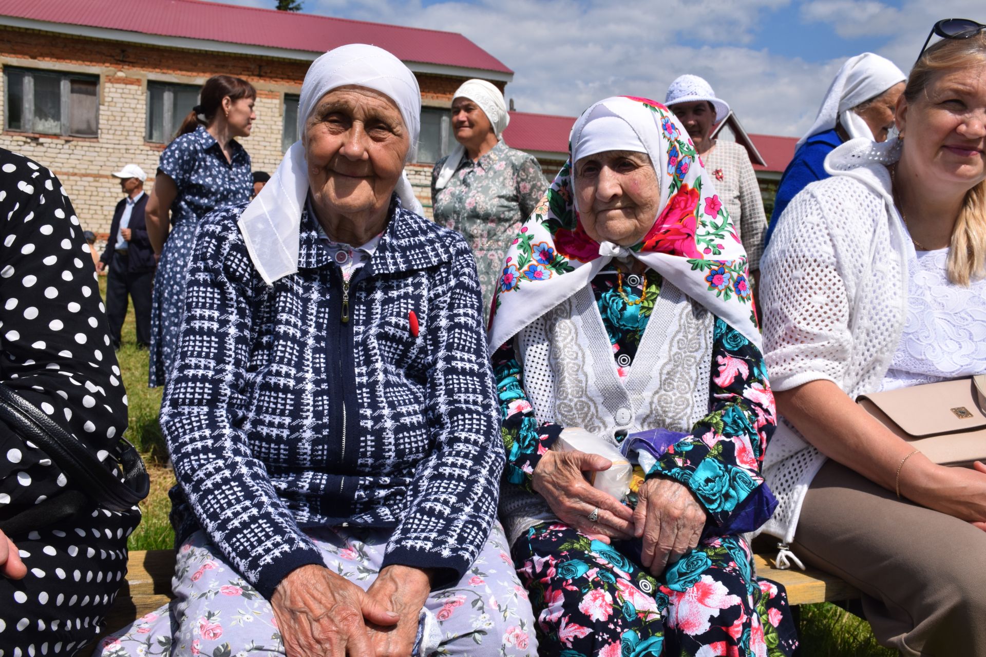 С песнями, пловом и сабантуем: в Бикулово прошел День села