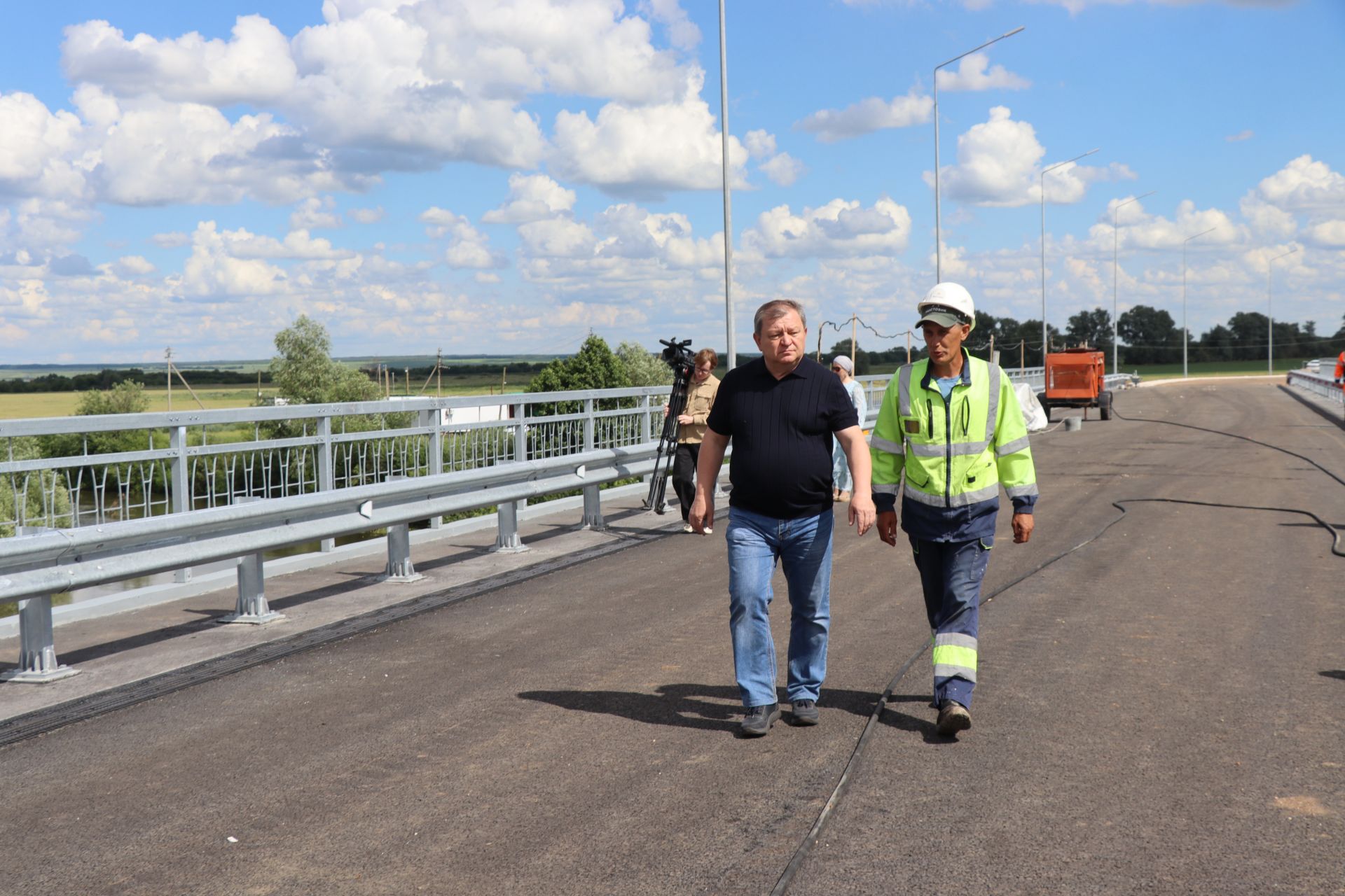 Реконструкция моста через реку Большой Черемшан возле деревни Урняк завершена на 90 процентов