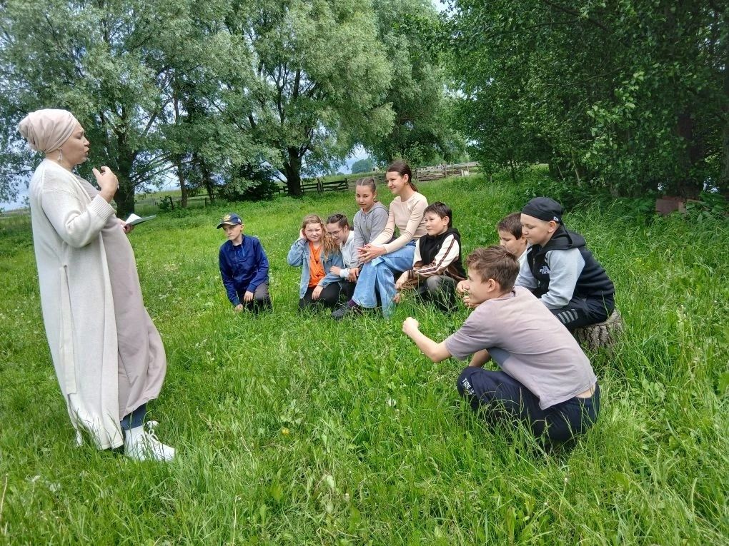 Юные экологи Кульбаево-Марасы учились отличать опасное от прекрасного