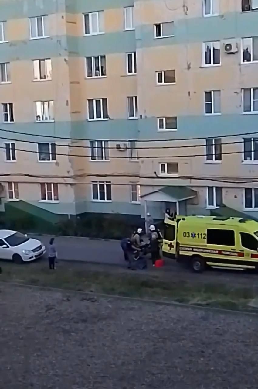 При пожаре в пятиэтажке Нурлата пострадал мужчина