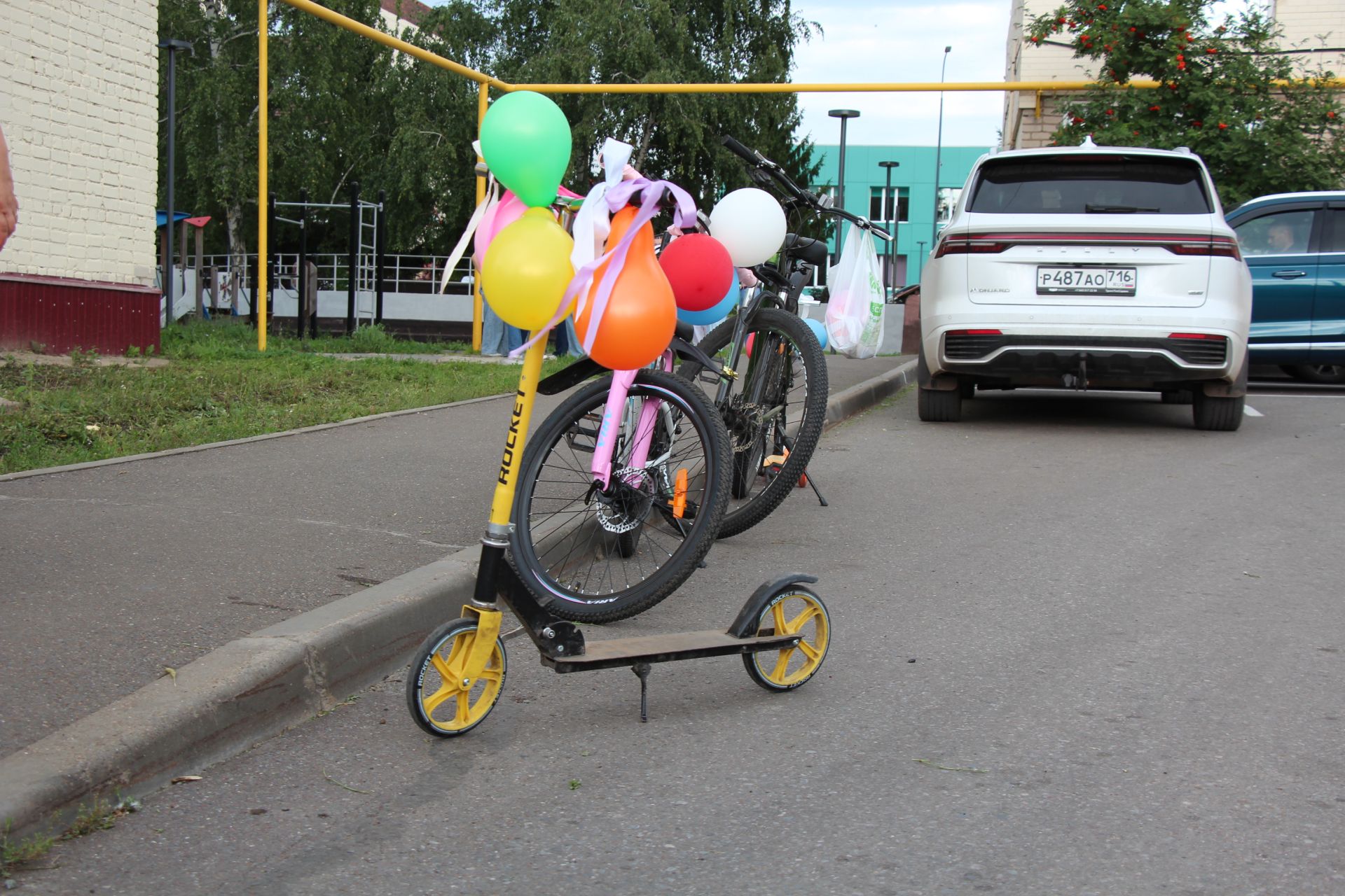 В Нурлате проект «Ут күршеләр» завершился ярким и масштабным  праздником «Флаг моего государства»