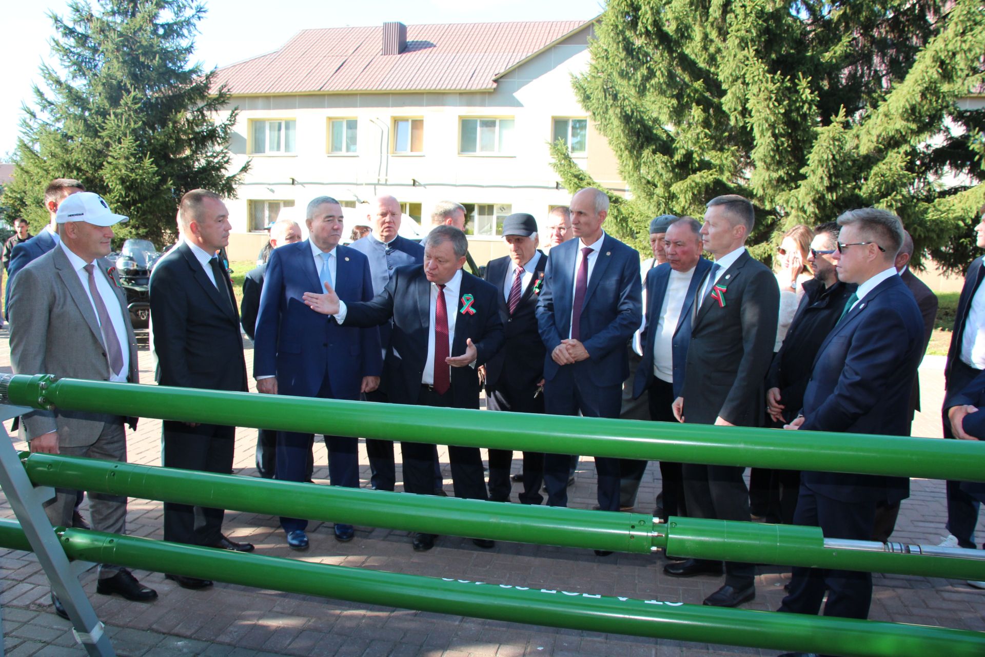 День Республики, День города и День нефтяника в Нурлате начались с церемонии награждения
