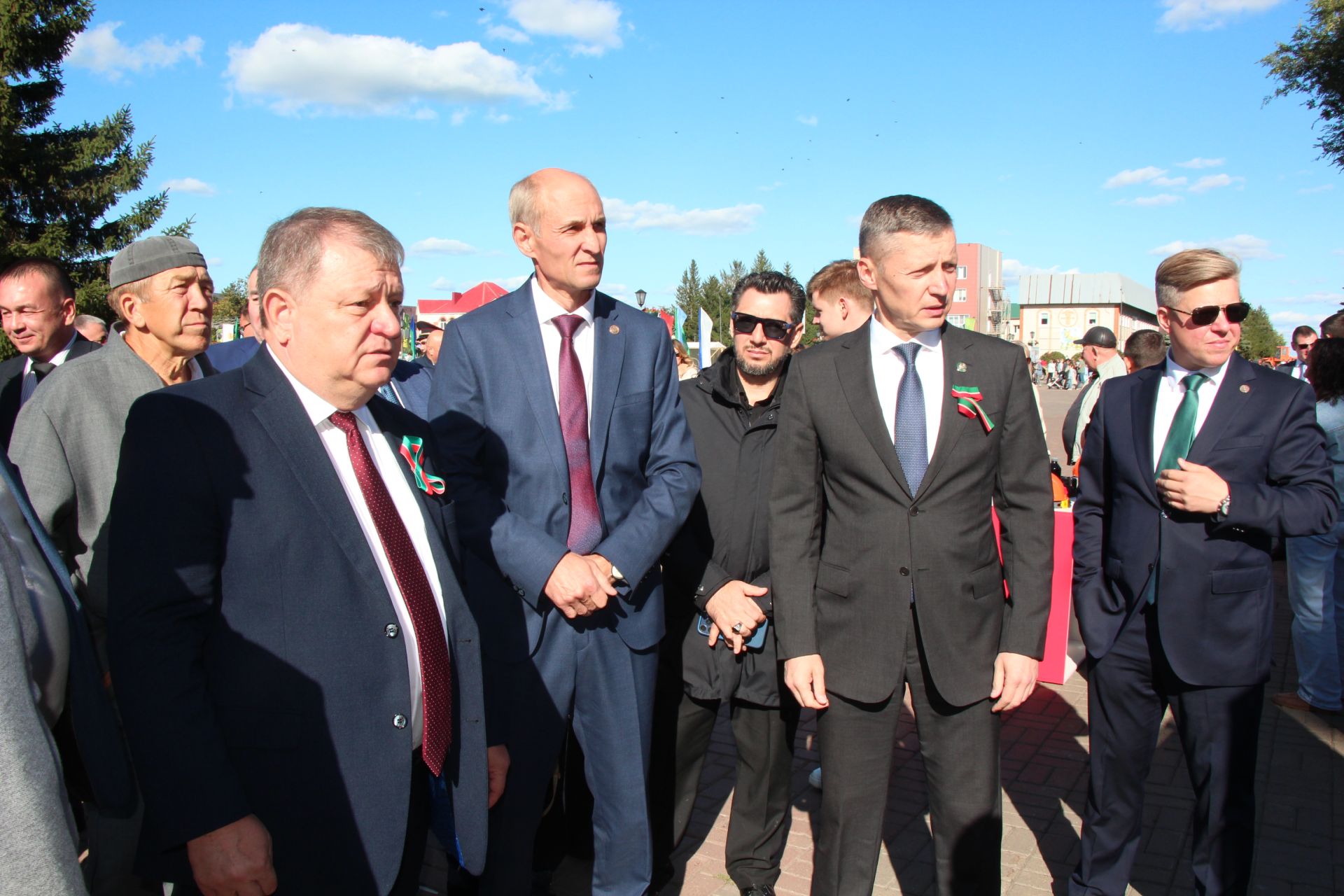День Республики, День города и День нефтяника в Нурлате начались с церемонии награждения