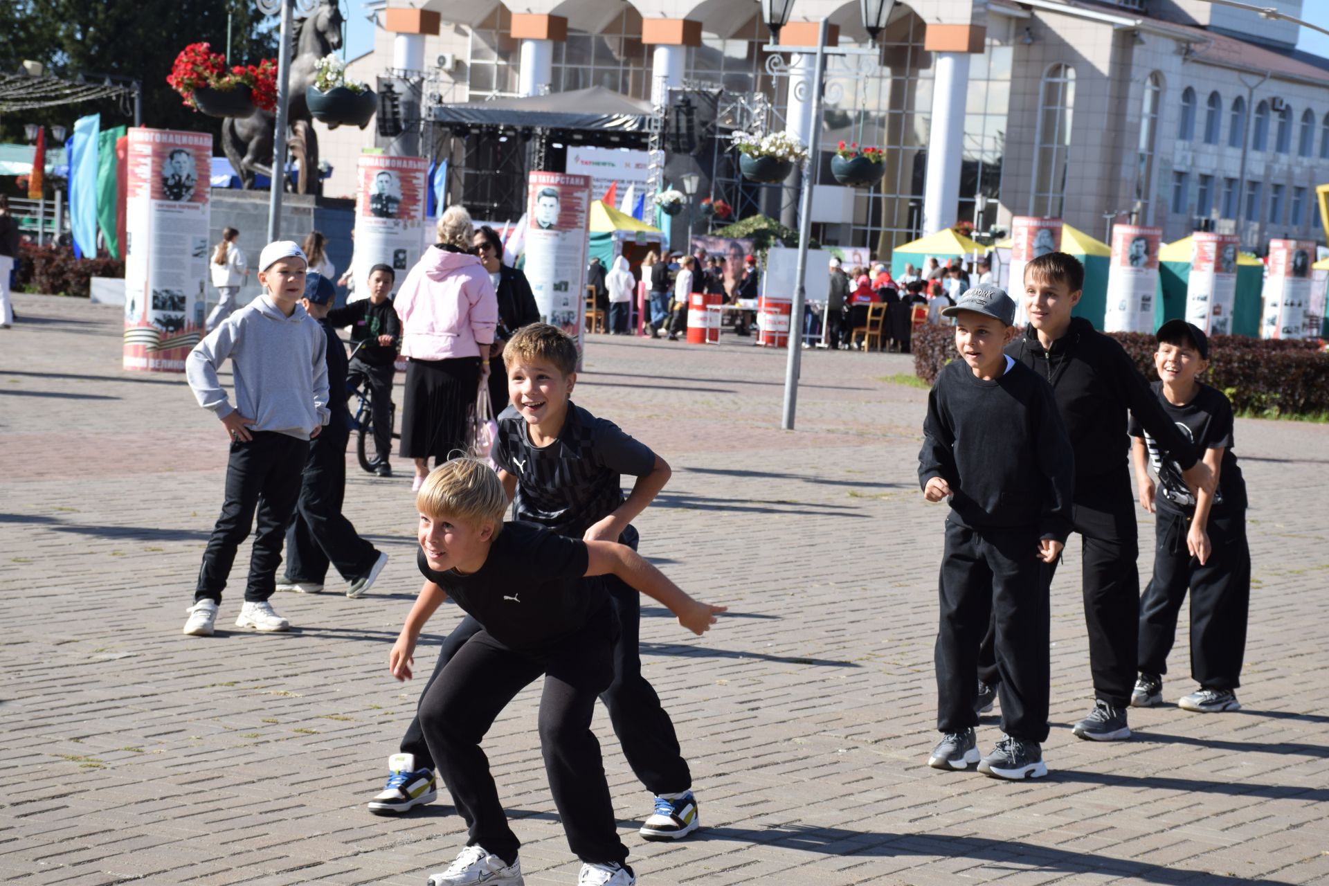 Нурлат отметил тройной праздник