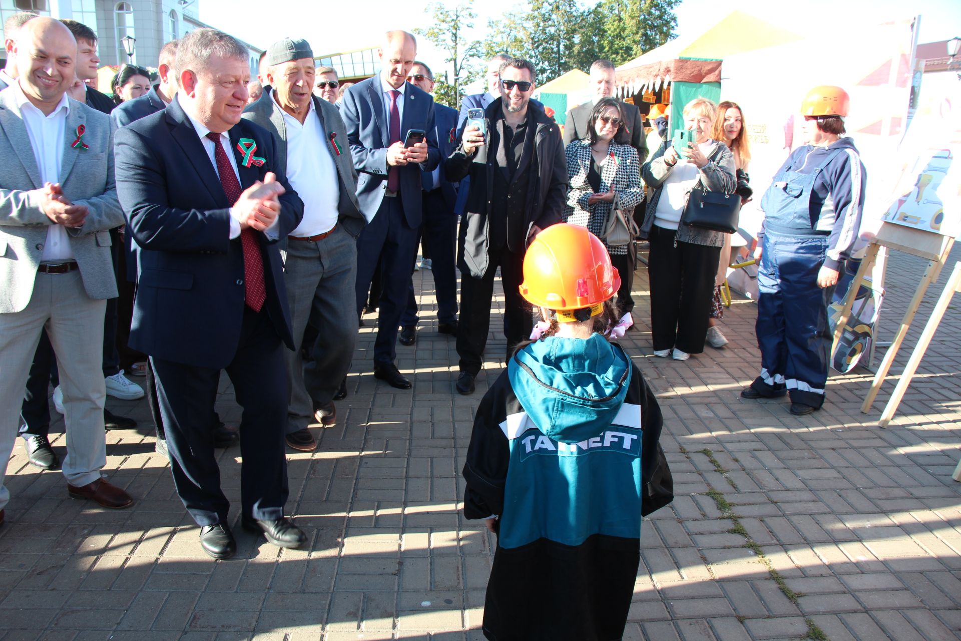 День Республики, День города и День нефтяника в Нурлате начались с церемонии награждения