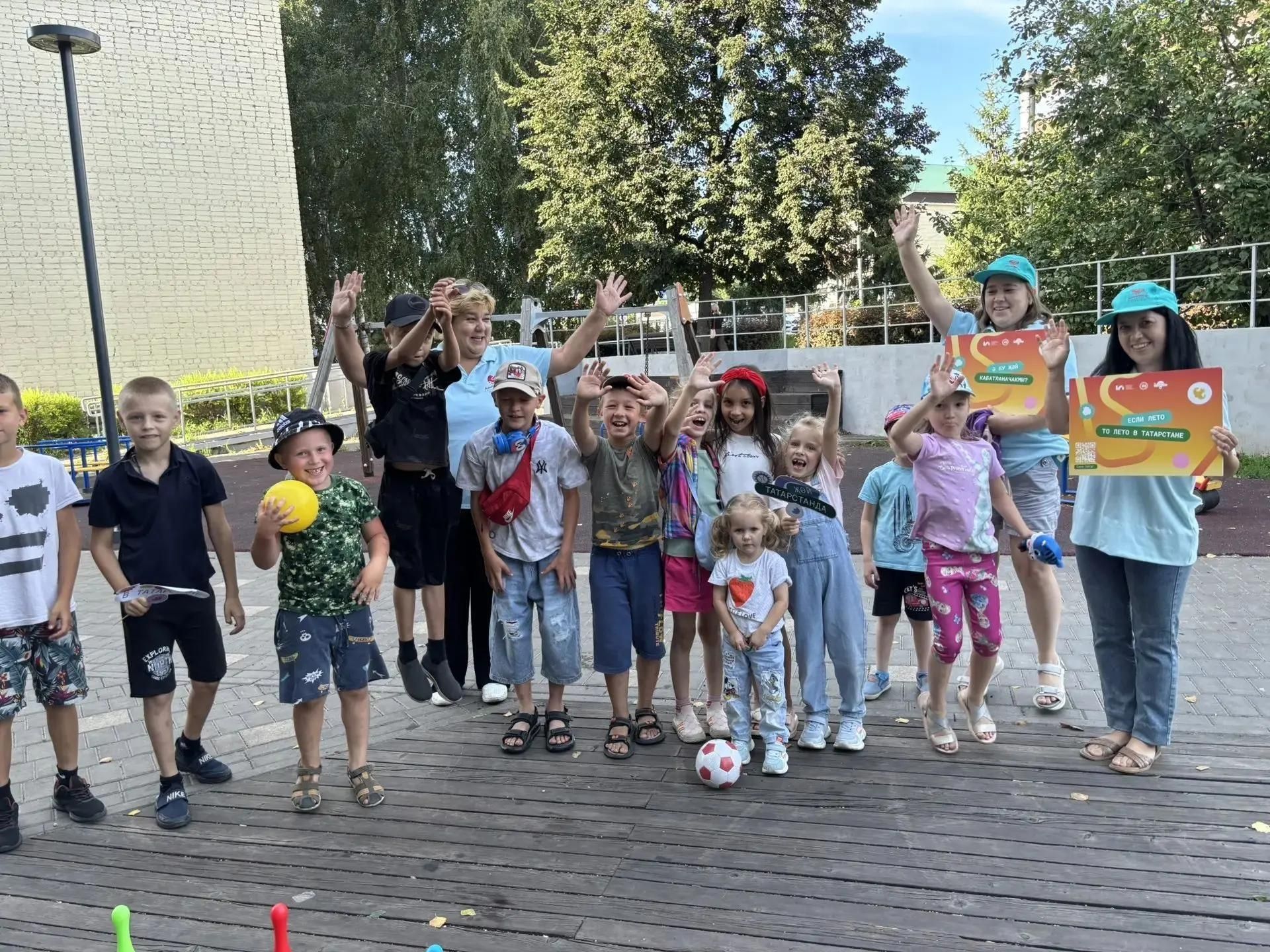 Библиотека устроила праздник для детей в сквере «Семейный»