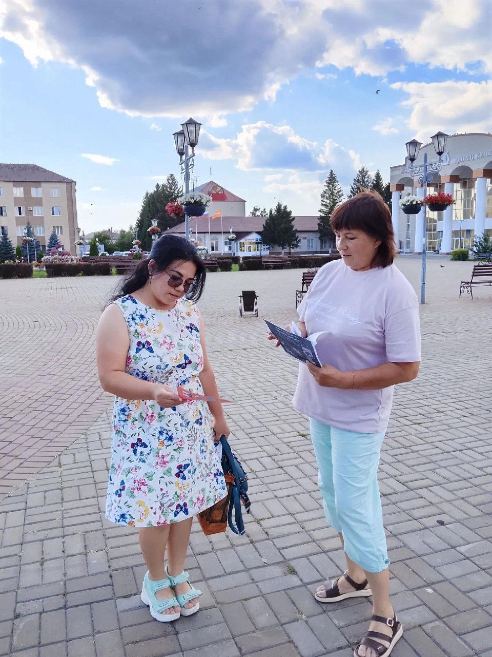 Библиотекари Нурлата вышли на улицы города со спортивной акцией
