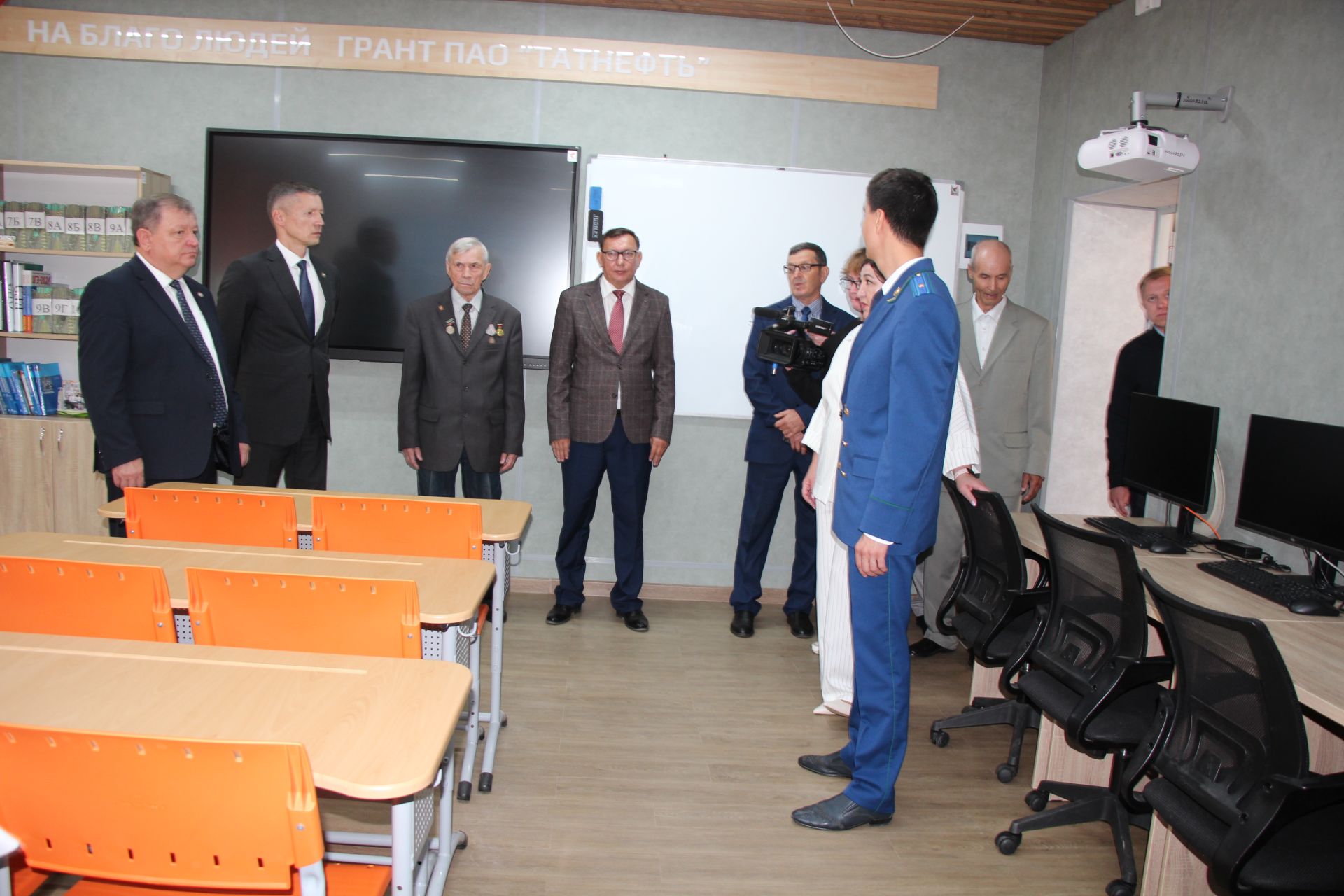 В Нурлате открыли школу № 4 с участием главы района и министра