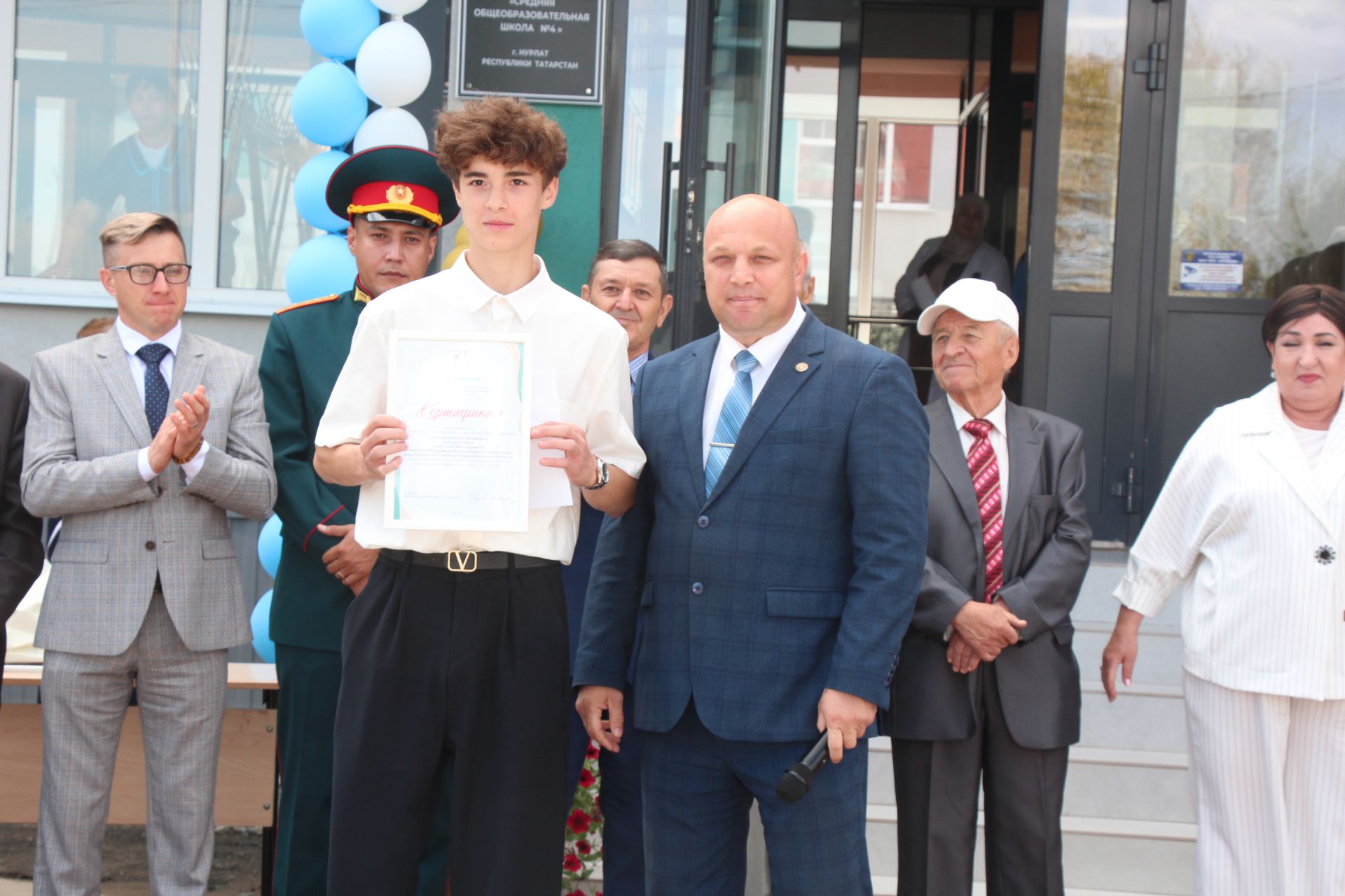 В Нурлате открыли школу № 4 с участием главы района и министра