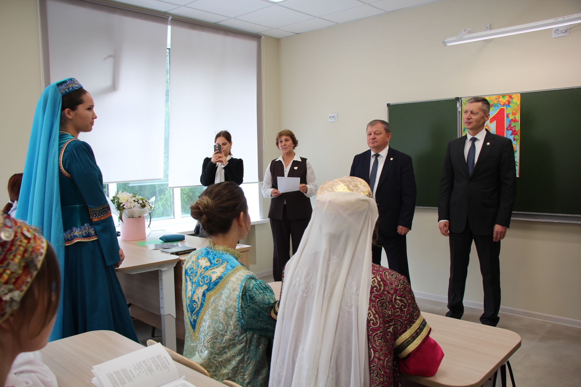 В Нурлате открыли школу № 4 с участием главы района и министра