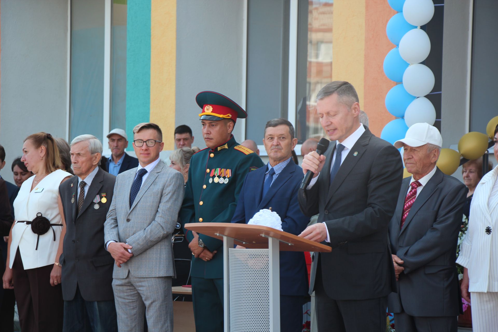 В Нурлате открыли школу № 4 с участием главы района и министра