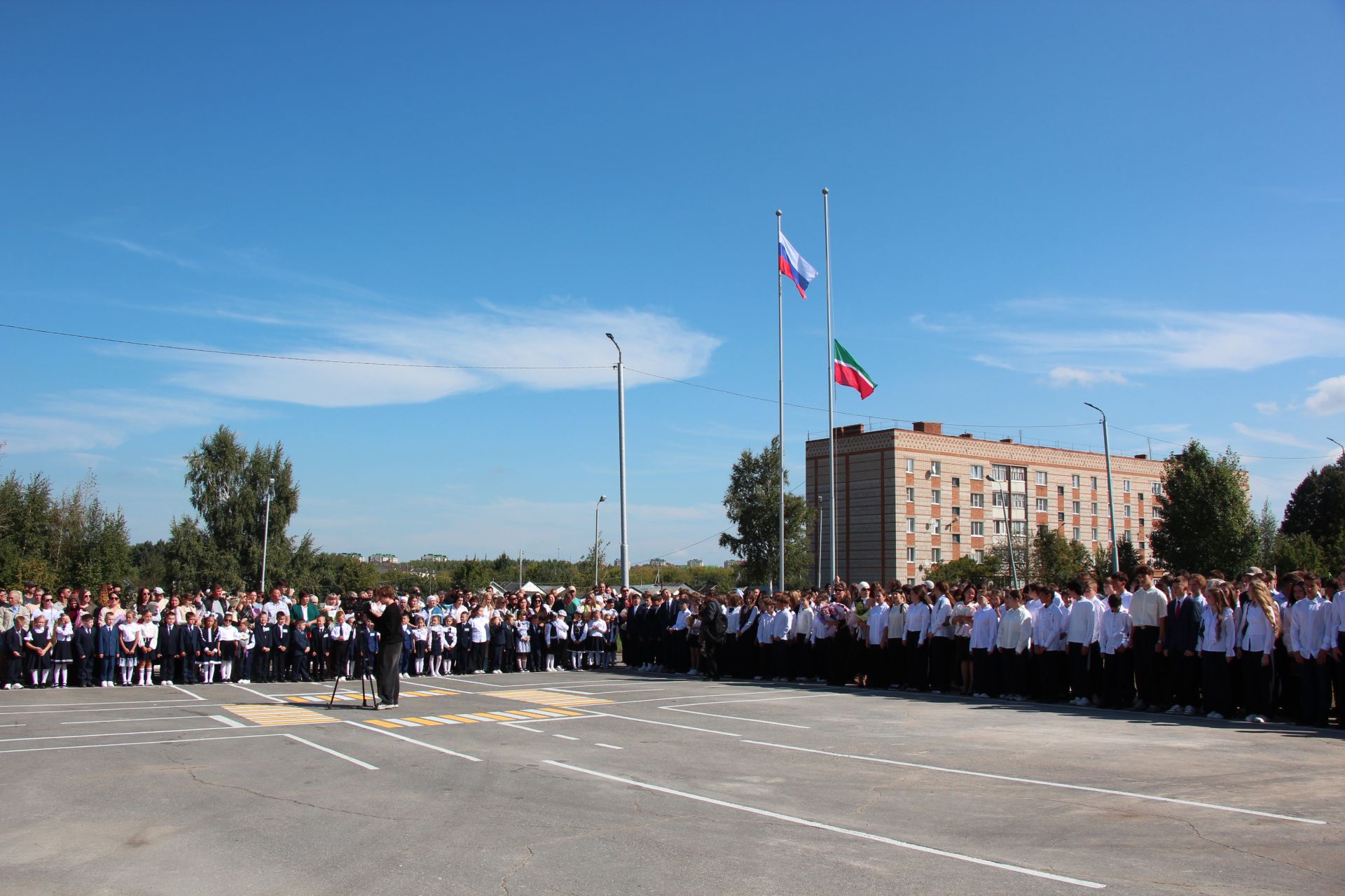 В Нурлате открыли школу № 4 с участием главы района и министра